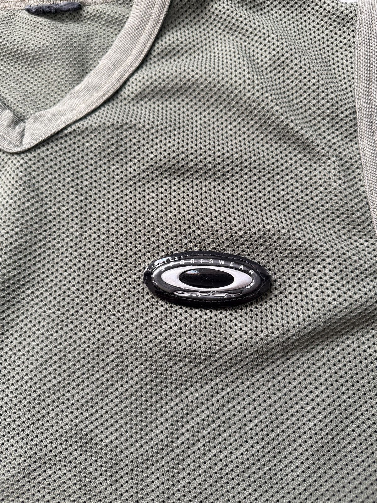 Oakley Vintage Oakley Tee Y2k Size US L / EU 52-54 / 3 - 3 Thumbnail