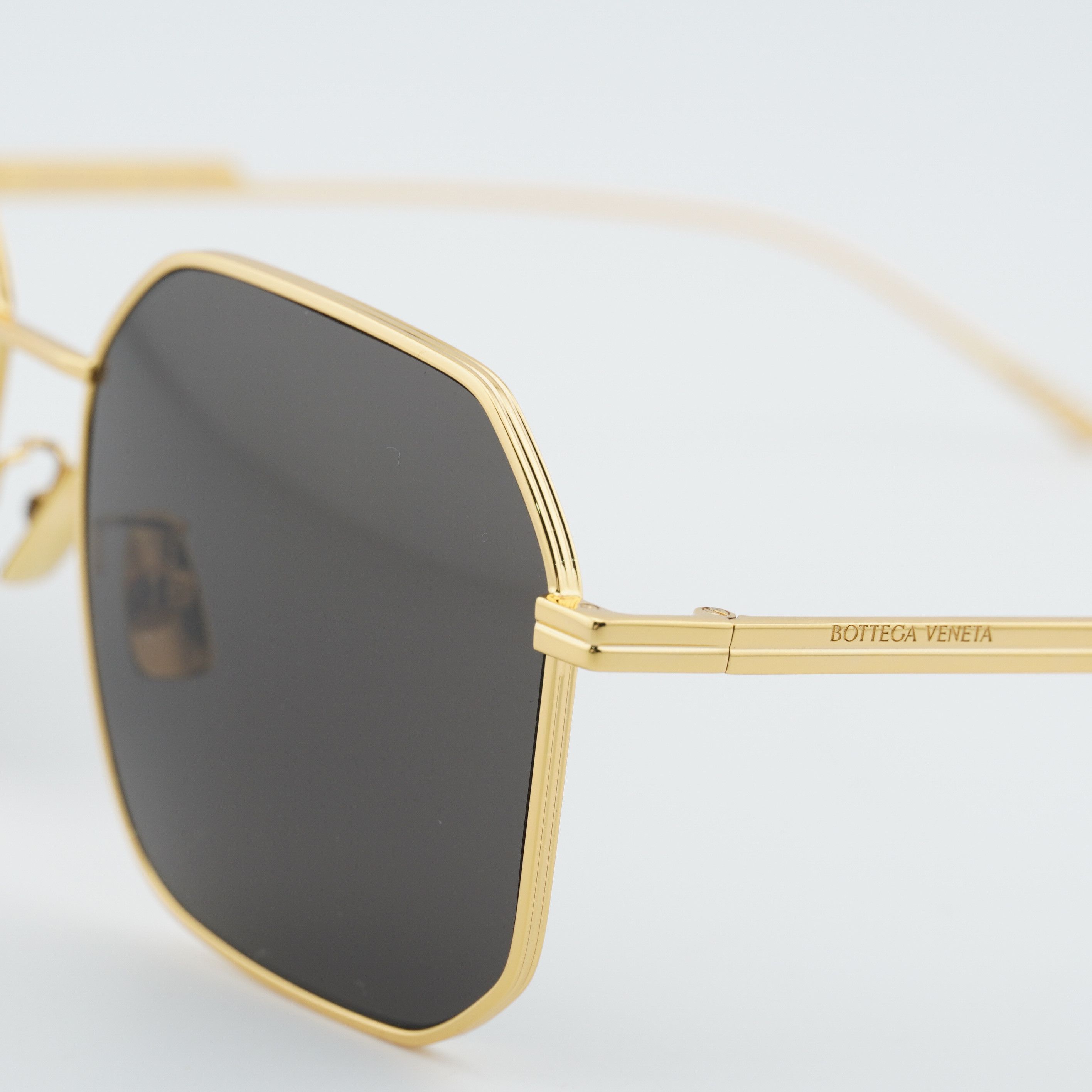 Bottega Veneta Bottega Veneta BV1108SA 001 Sunglasses Gold Square Frame Size ONE SIZE - 9 Thumbnail