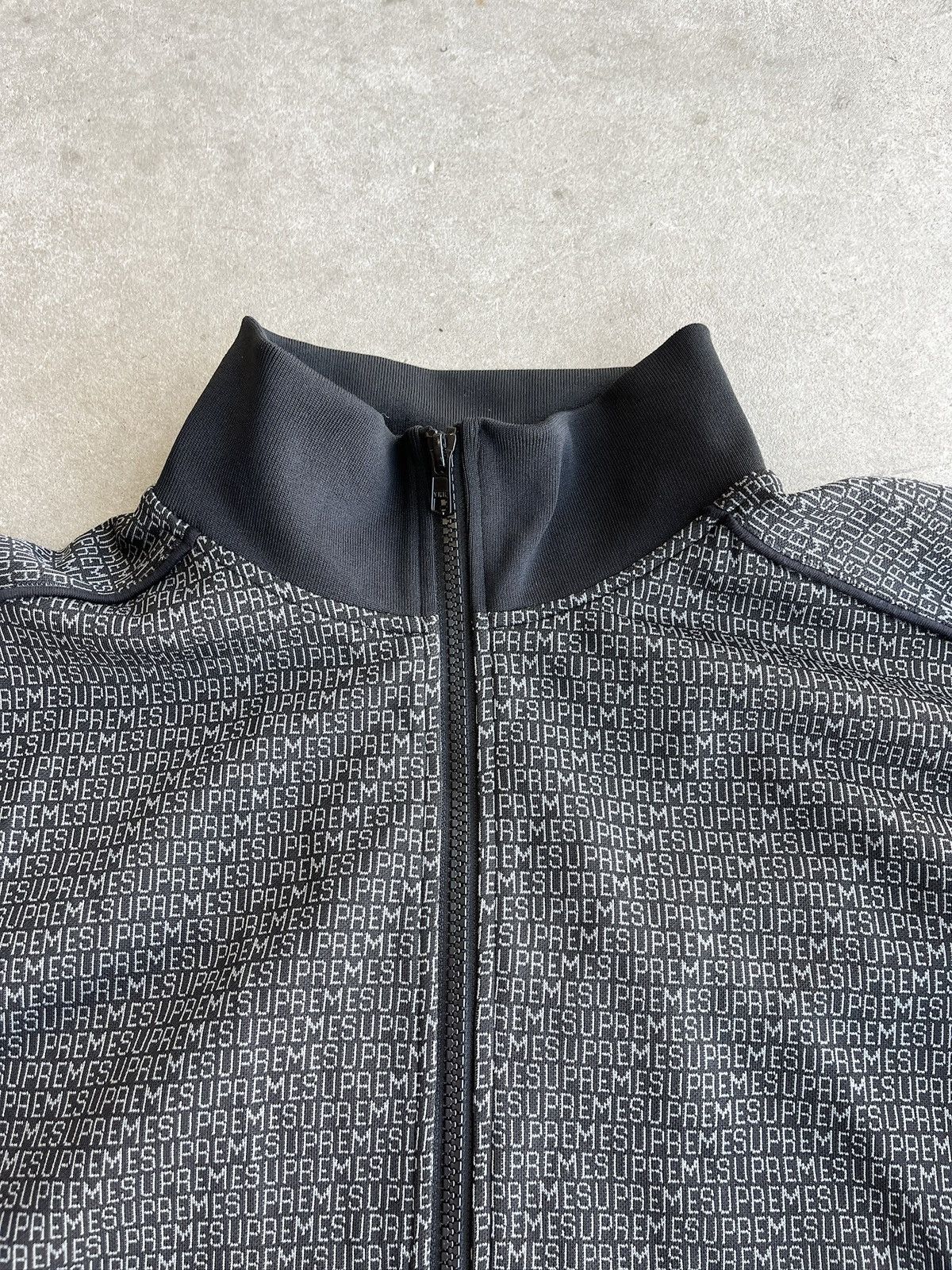 Supreme Supreme SS22 Repeat Track Jacket (unisex) Size US L / EU 52-54 / 3 - 4 Thumbnail