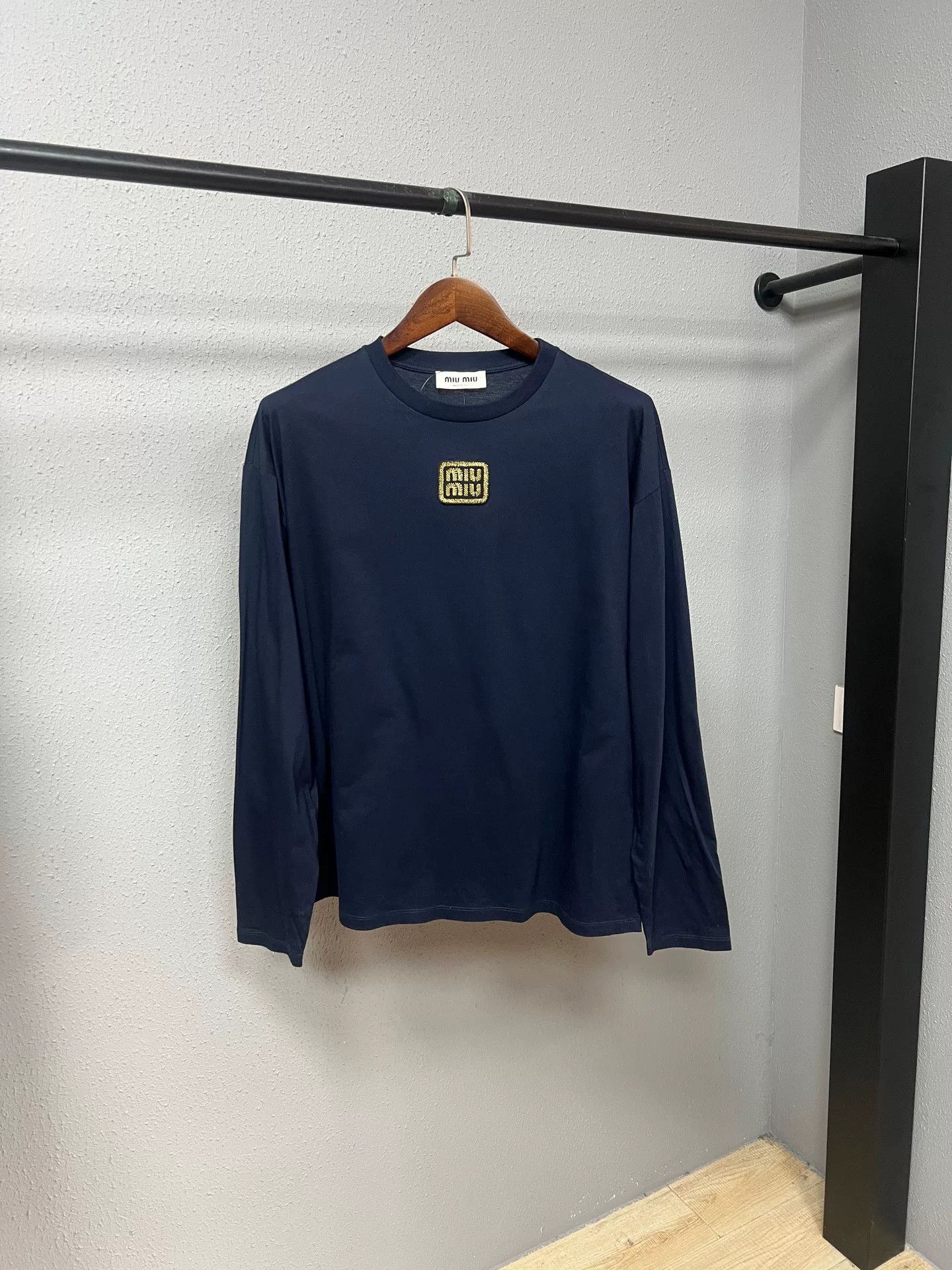 Miu Miu Miumiu Gold Logo Long Sleeve Top Size L / US 10 / IT 46 - 1 Thumbnail