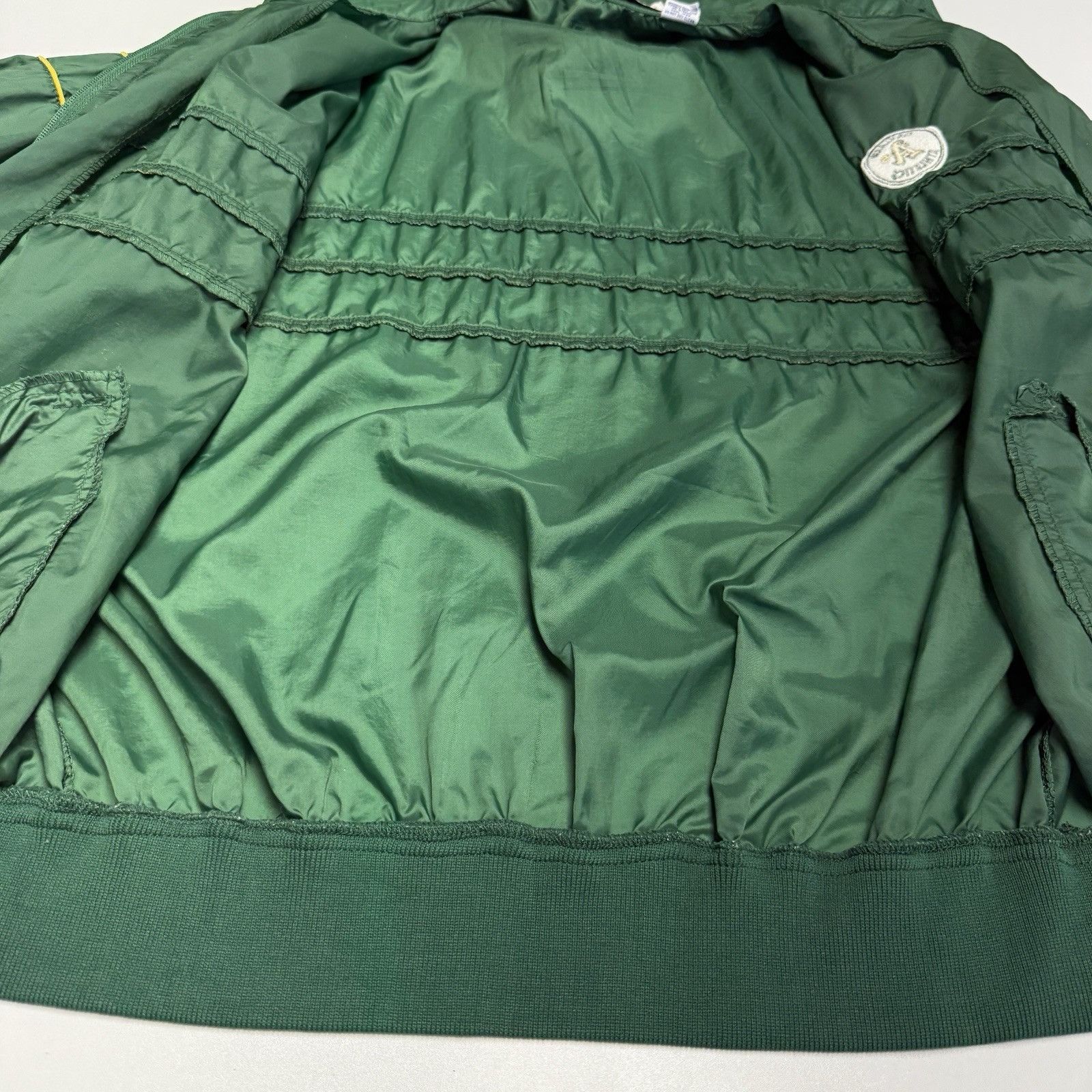 Starter Vintage Oakland Athletics Starter Jacket Lightweight Nylon Size US L / EU 52-54 / 3 - 8 Thumbnail