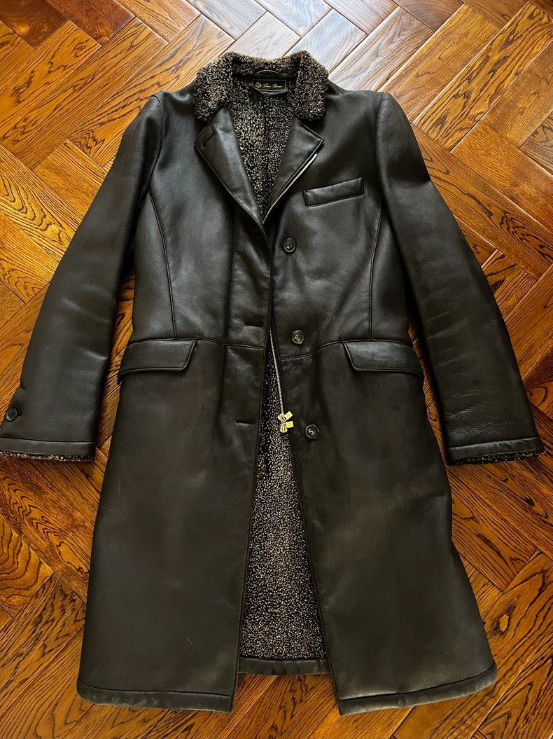 Loro Piana LORO PIANA A fur coat with a fur body Size US S / EU 44-46 / 1 - 2 Thumbnail