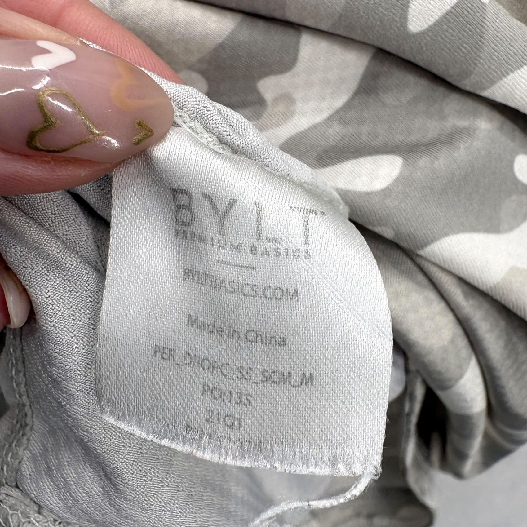 Vintage BYLT Drop-Cut S/S Performance Shirt Mens M Gray Camouflage Athletic Gym Training Size US M / EU 48-50 / 2 - 6 Thumbnail