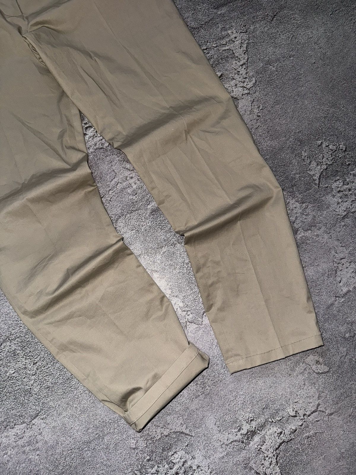 Designer × Prada Prada M Wmns beige chino pant trouser Jean casual Size 26" / US 2 / IT 38 - 12 Thumbnail