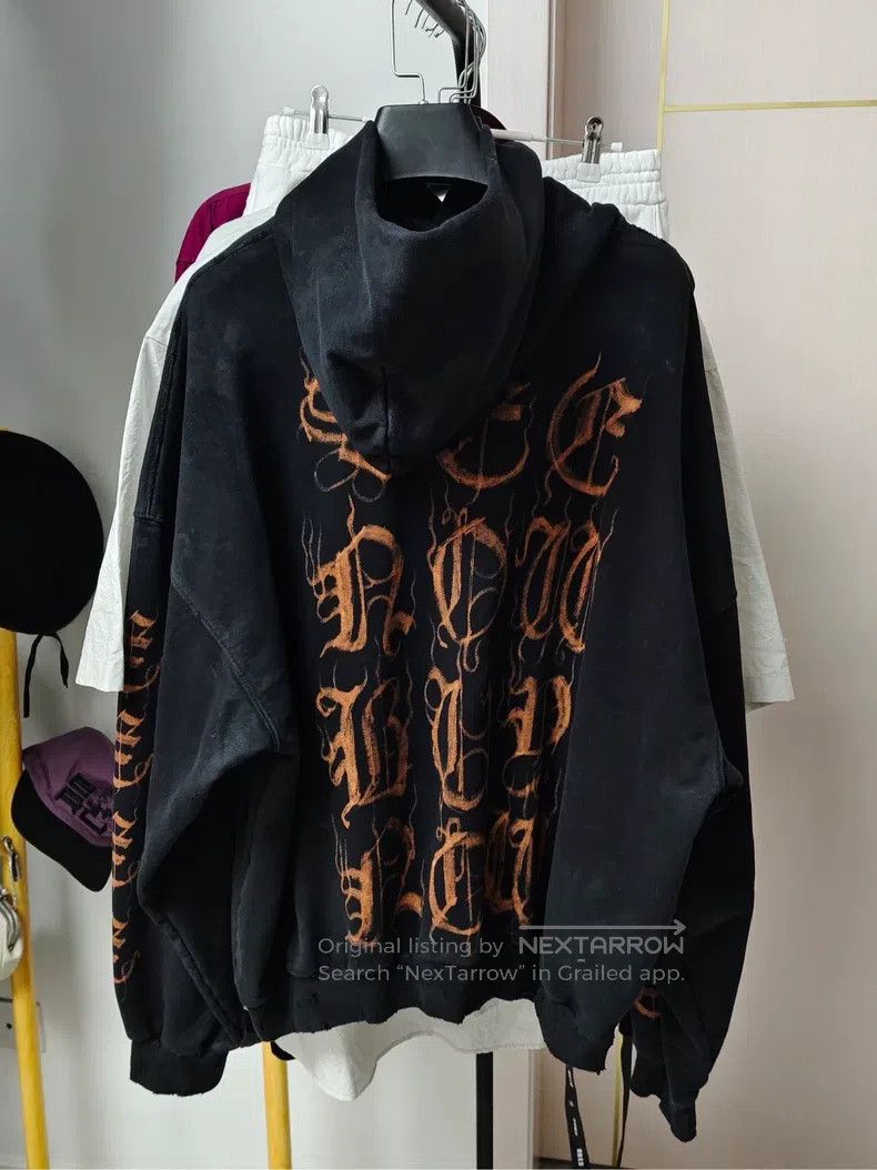 Balenciaga Balenciaga Mud dyed Sanskrit destroys old dirty dyed hoode Size US S / EU 44-46 / 1 - 2 Thumbnail