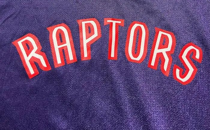 Reebok Vintage Reebok Toronto Raptors Chris Bosh #4 NBA Jersey Size US XL / EU 56 / 4 - 8 Thumbnail