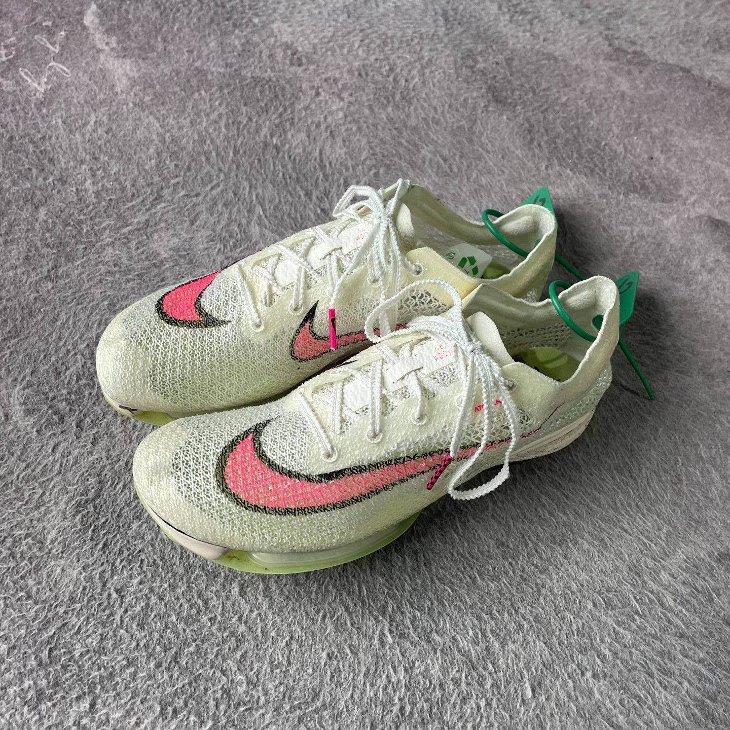 Nike Nike ZOOM VICTO White Lowtop Sneakers 39 Men Size US 6.5 / EU 39-40 - 1 Thumbnail