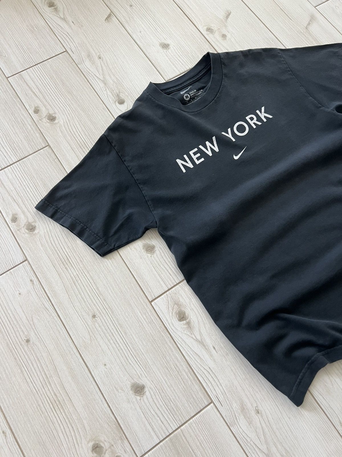 Nike Nike New York Center Check Tee Vintage Faded Size US M / EU 48-50 / 2 - 11 Thumbnail