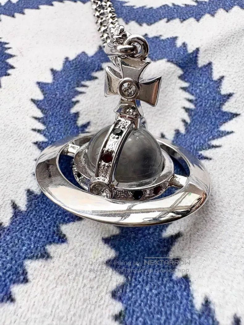 Vivienne Westwood Vivienne Westwood Vintage large Orb Saturn planet necklace Size ONE SIZE - 1 Thumbnail