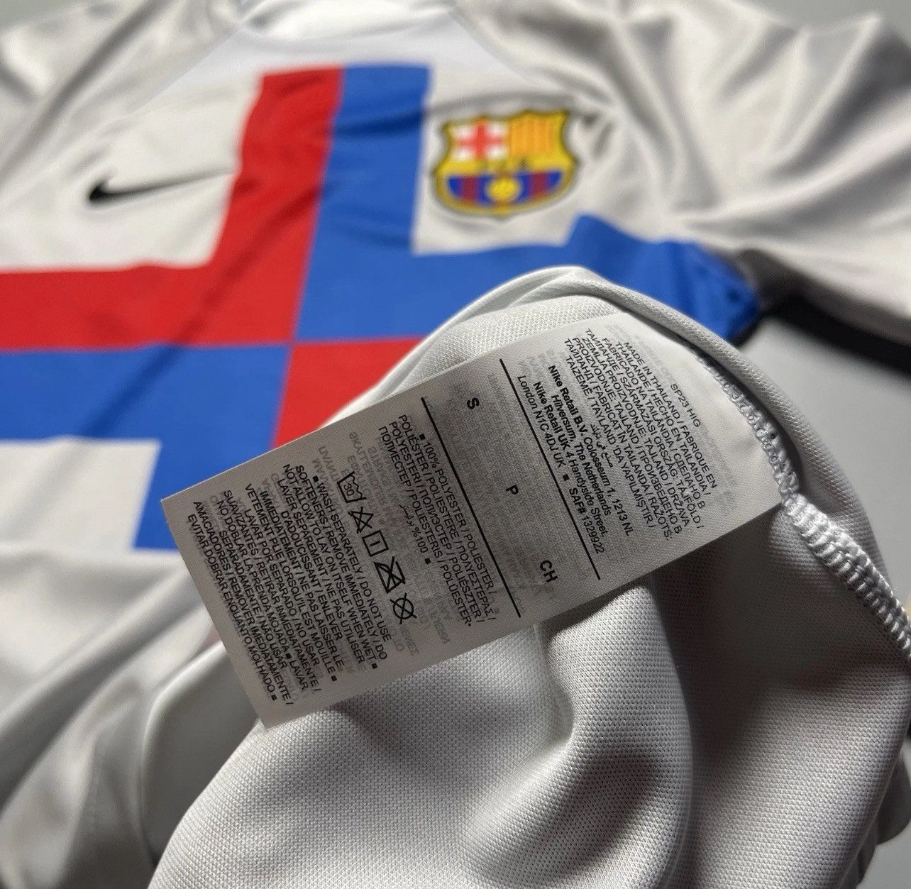Nike × Vintage BARCELONA NIKE 2022/2023 FOOTBALL THIRD JERSEY #5 BUSQUETS Size US S / EU 44-46 / 1 - 11 Thumbnail