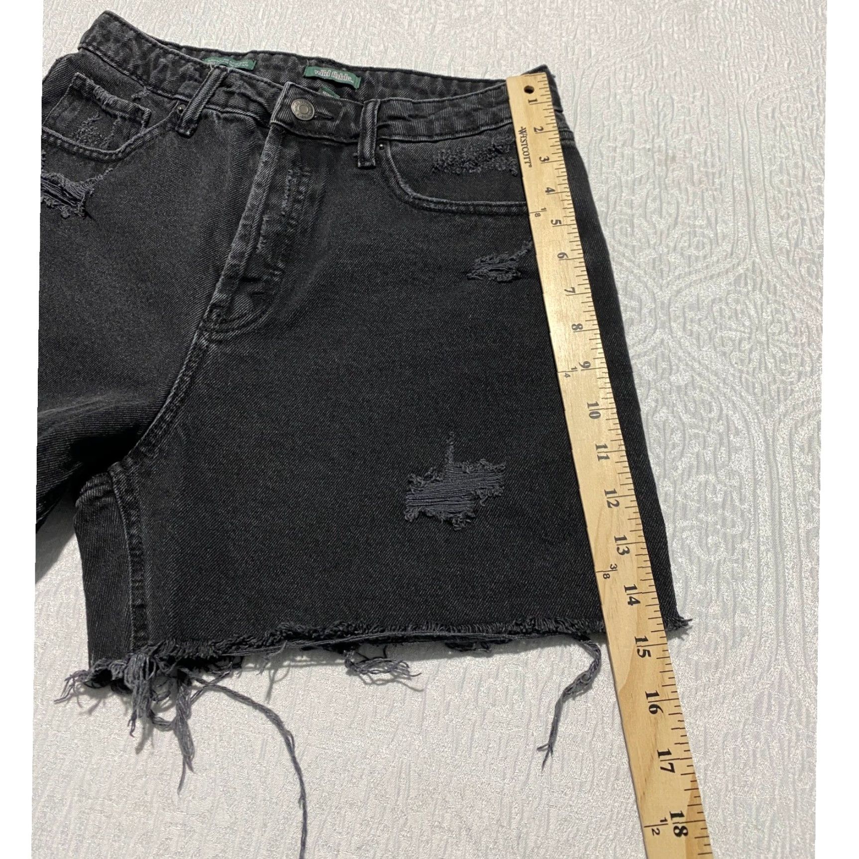 Vintage Wild Fable Black Distressed Super High Rise Cutoff Shorts Womens Size 6 Size 28" / US 6 / IT 42 - 7 Thumbnail