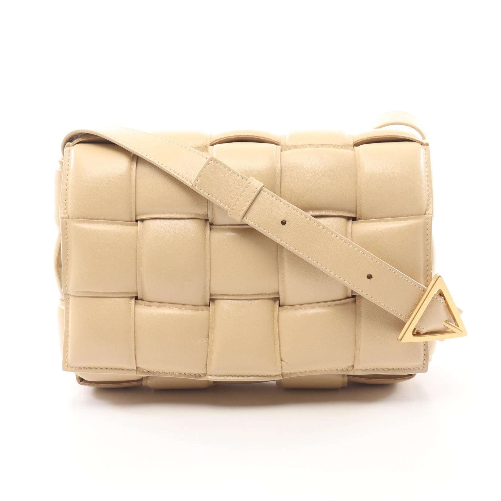 Bottega Veneta Bottega Veneta Padded Cassette Leather Shoulder Bag Leather Shoulder Bag 591970Vcqr19782 in Beige, Women's