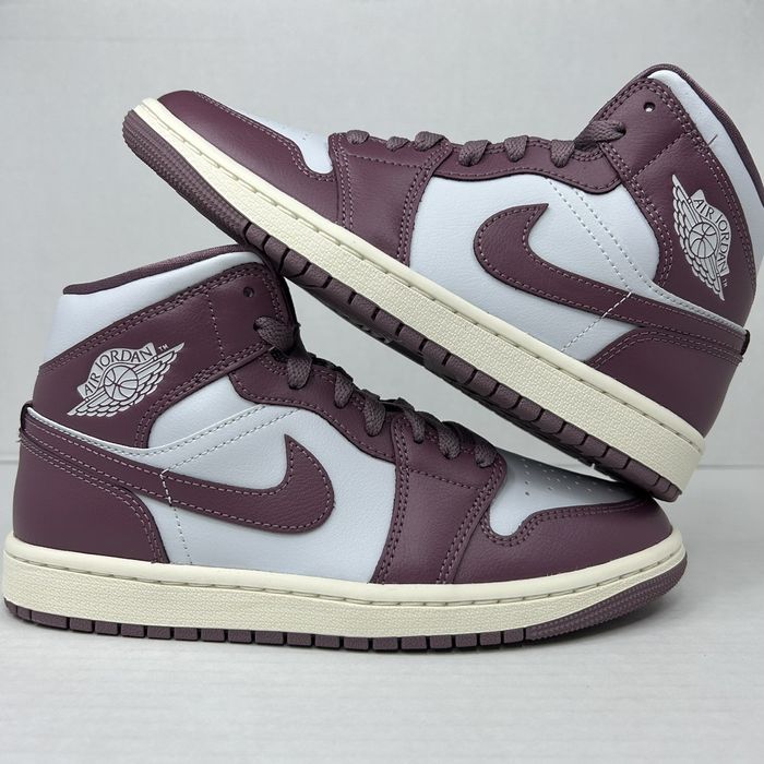 women's size 7 air jordans