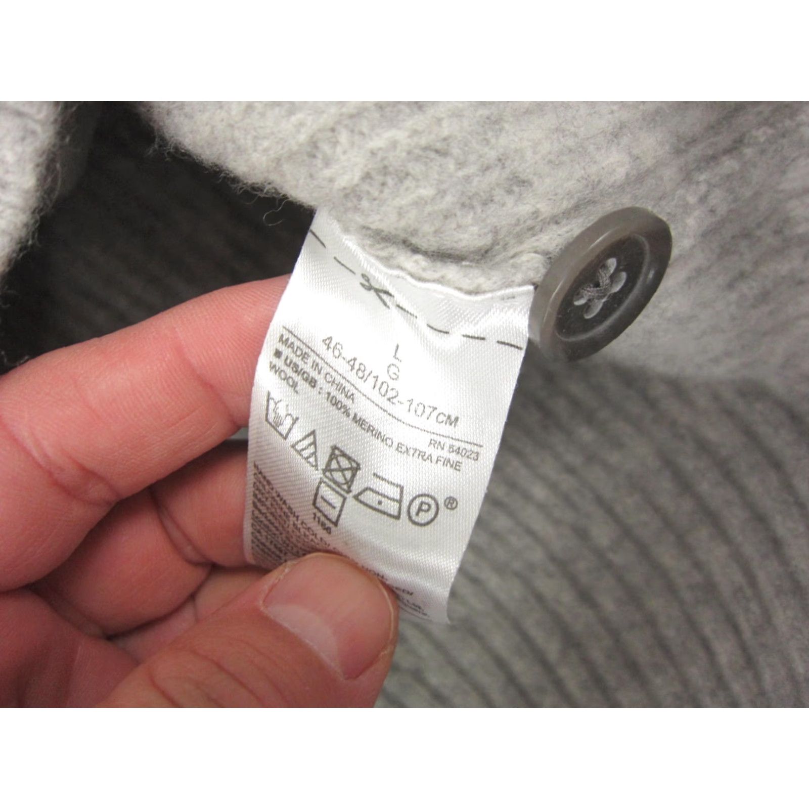 Banana Republic Banana Republic Sweater Mens Small Gray Merino Wool Henley Knit Pullover Long Sleeve Regular Fit Casual Vintage: No Size US S / EU 44-46 / 1 - 7 Thumbnail