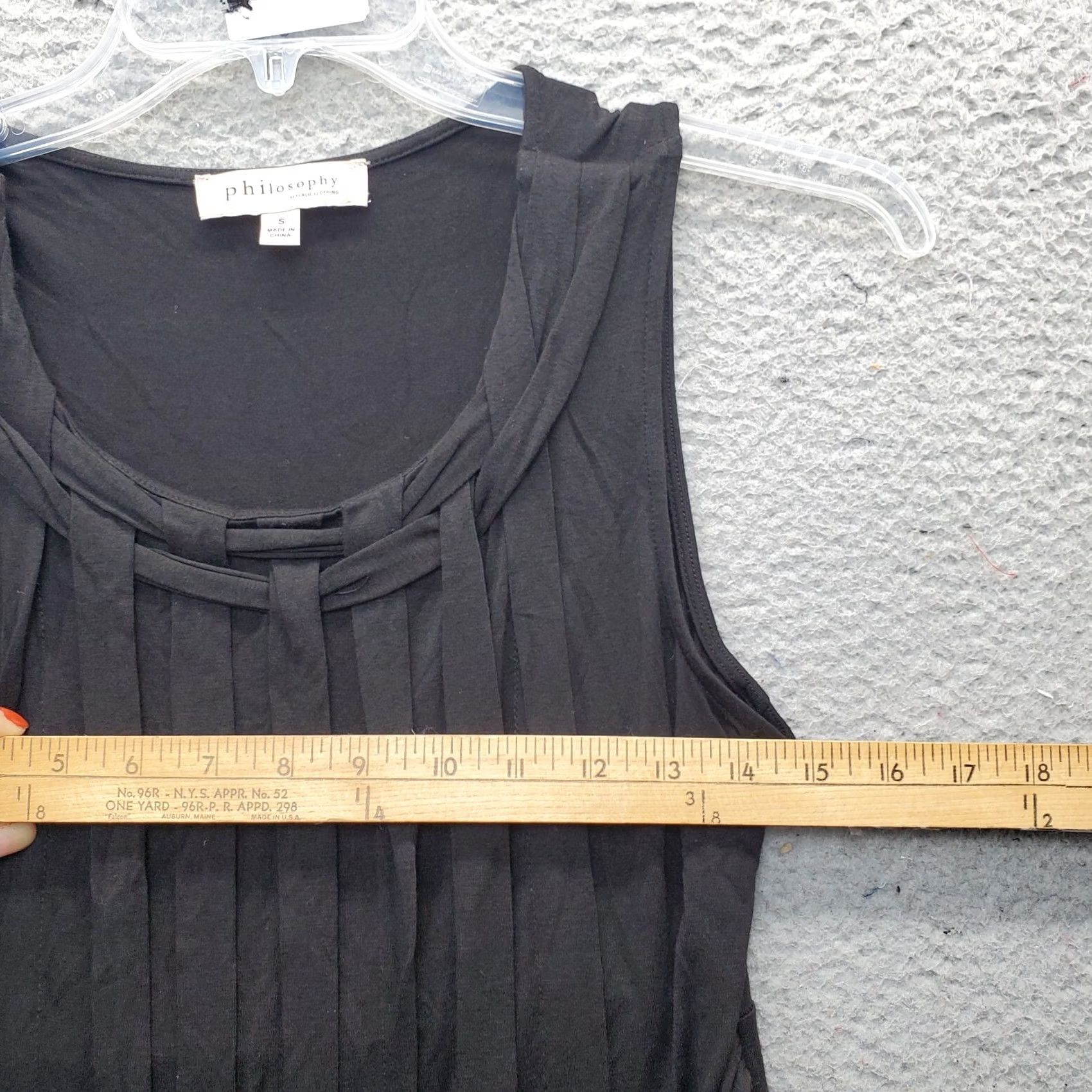 Vintage Philosophy Tunic Top Womens Size S Black Rayon Stretchy Fitted Knit Sleeveless Size S / US 4 / IT 40 - 3 Thumbnail