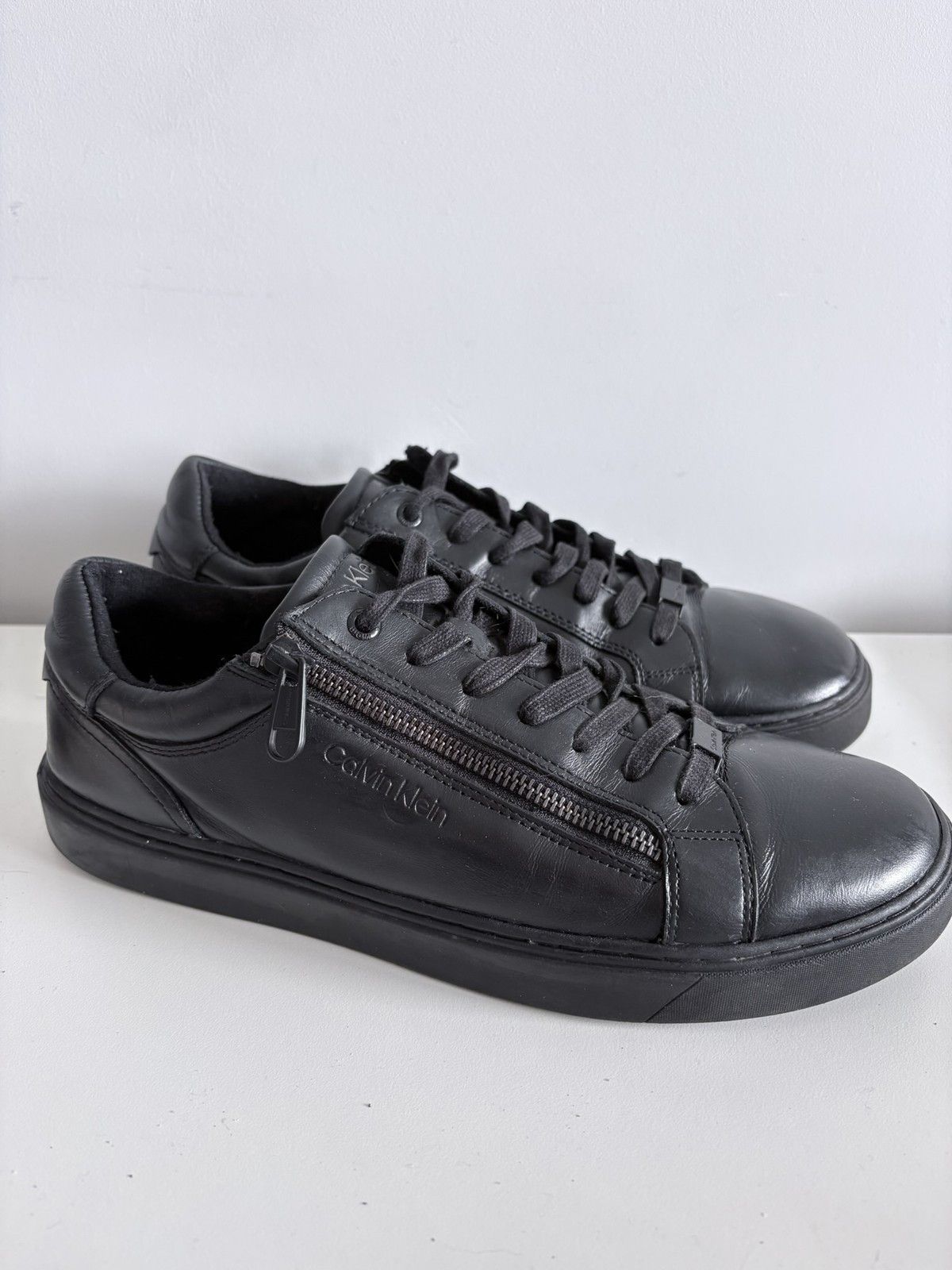 Calvin Klein Calvin Klein leather sneakers zip low top men's size 44 Size US 11 / EU 44 - 4 Thumbnail