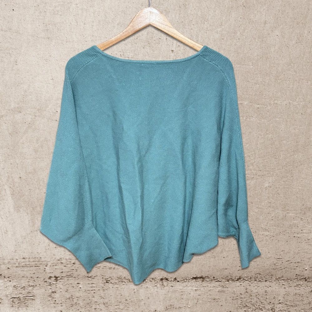Other Kerisma Vneck Dolman Blouse NWT Size M / US 6-8 / IT 42-44 - 2 Thumbnail