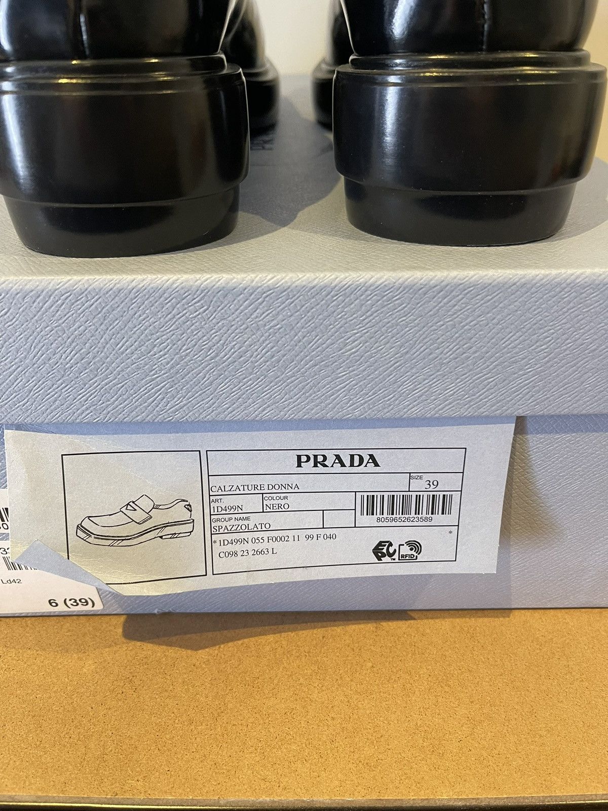 Prada Prada Triangle Patch Loafers size eu 39 Size US 9 / IT 39 - 5 Thumbnail