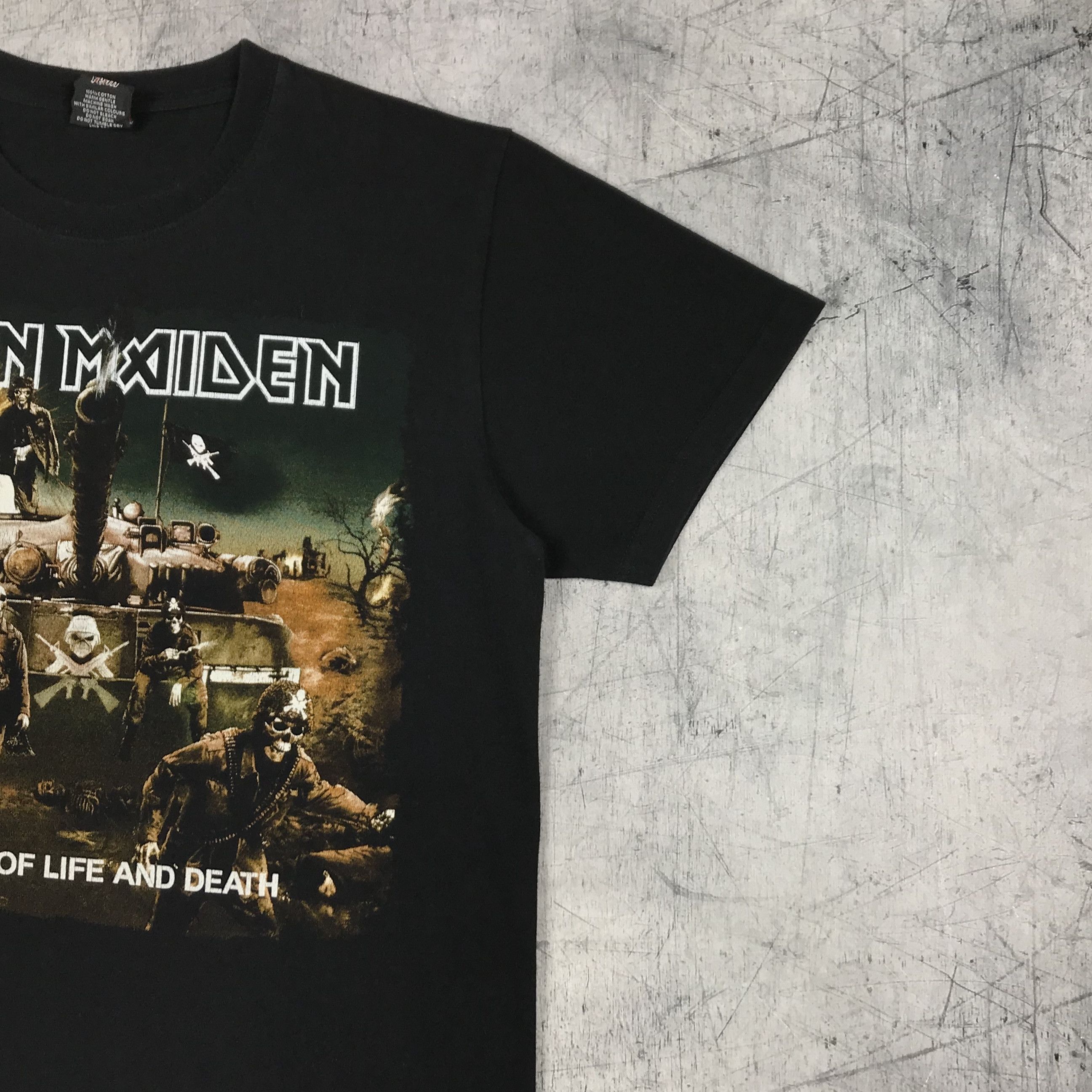 Band Tees Vintage Iron Maiden Matter Of Life Death Tee Size US M / EU 48-50 / 2 - 9 Thumbnail