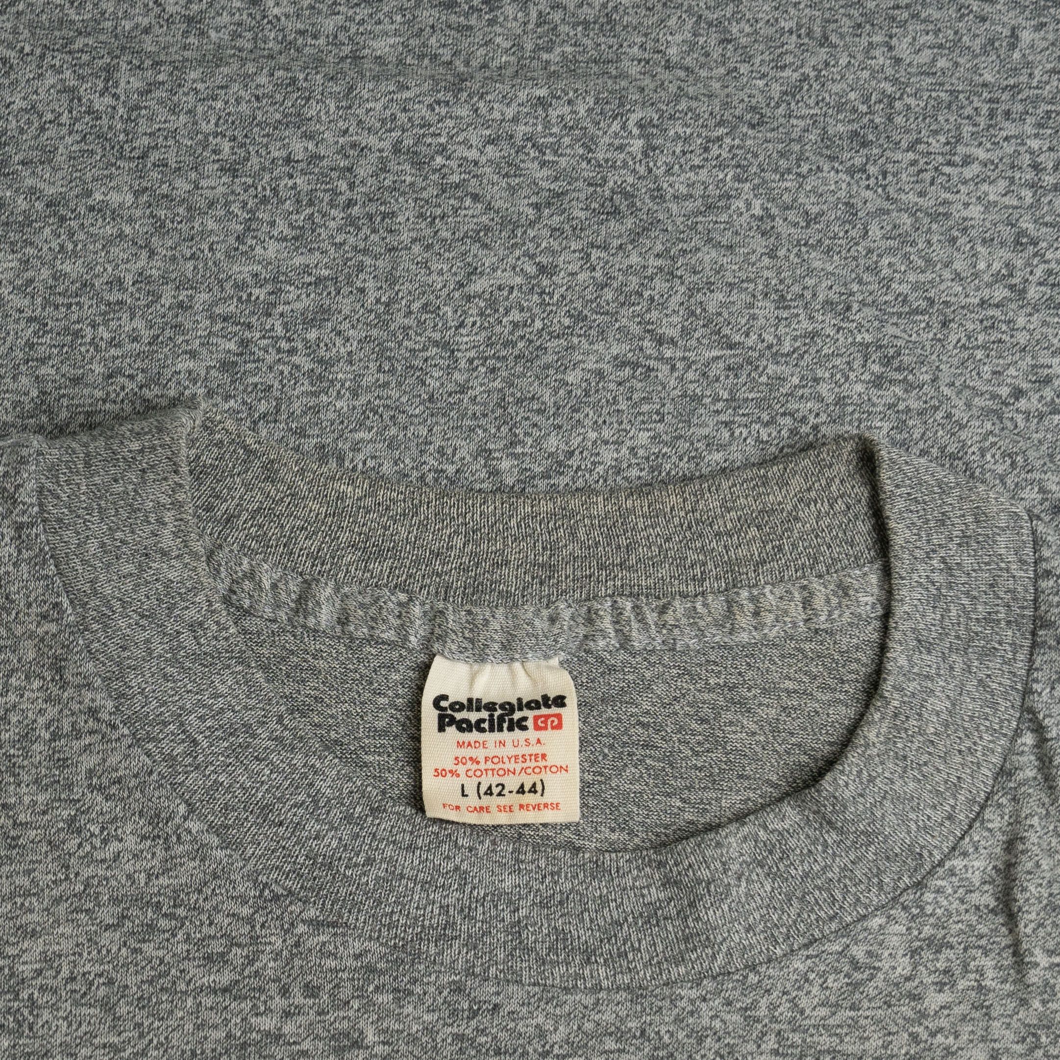 Disney Vintage 1980's Manhattanville College Mickey Mouse Tee Shirt Size US L / EU 52-54 / 3 - 3 Thumbnail