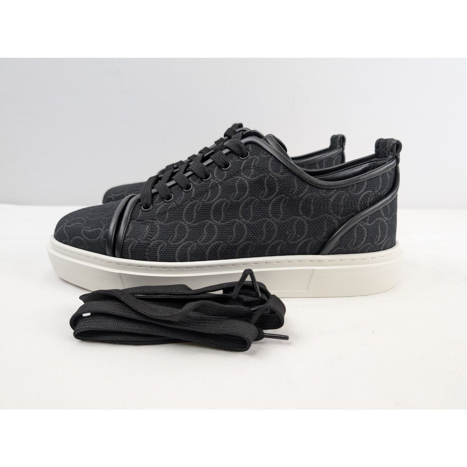Christian Louboutin o1rshd1 Adolon Junior Flat Sneakers Shoe in Black/White Size US 12 / EU 45 - 9 Thumbnail