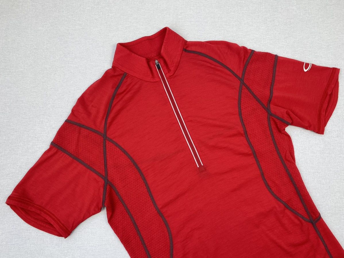 Icebreaker Icebreaker 150 Ultralite Merino Short Sleeve Shirt size S Size US S / EU 44-46 / 1 - 2 Thumbnail