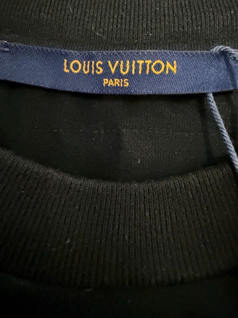 Louis Vuitton Louis Vuitton Concert Short Sleeve 2502-Nextarrow Size US S / EU 44-46 / 1 - 4 Thumbnail