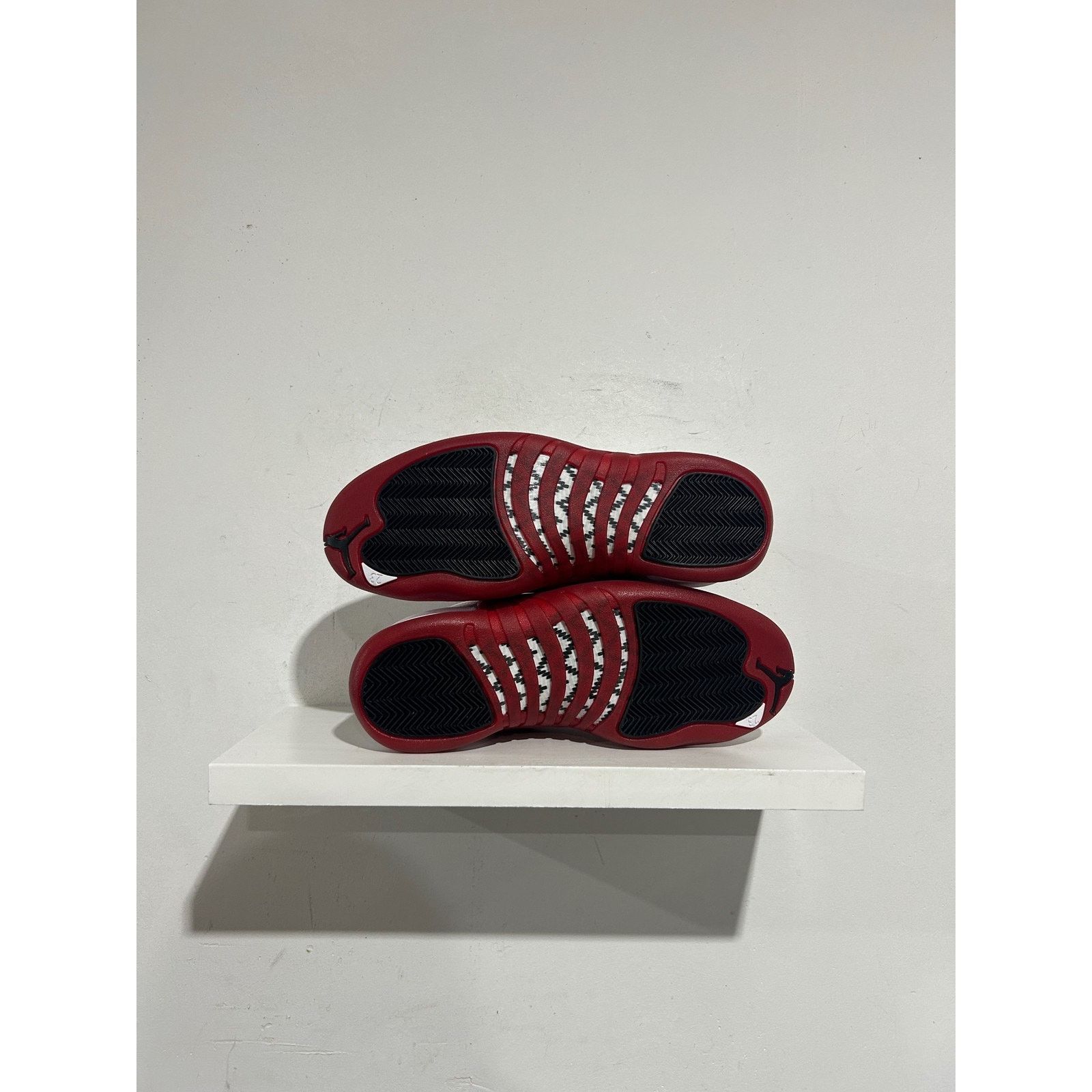 Nike NIKE JORDAN 12 CHERRY 2023 SIZE 9.5 NEW Size US 9.5 / EU 42-43 - 4 Thumbnail