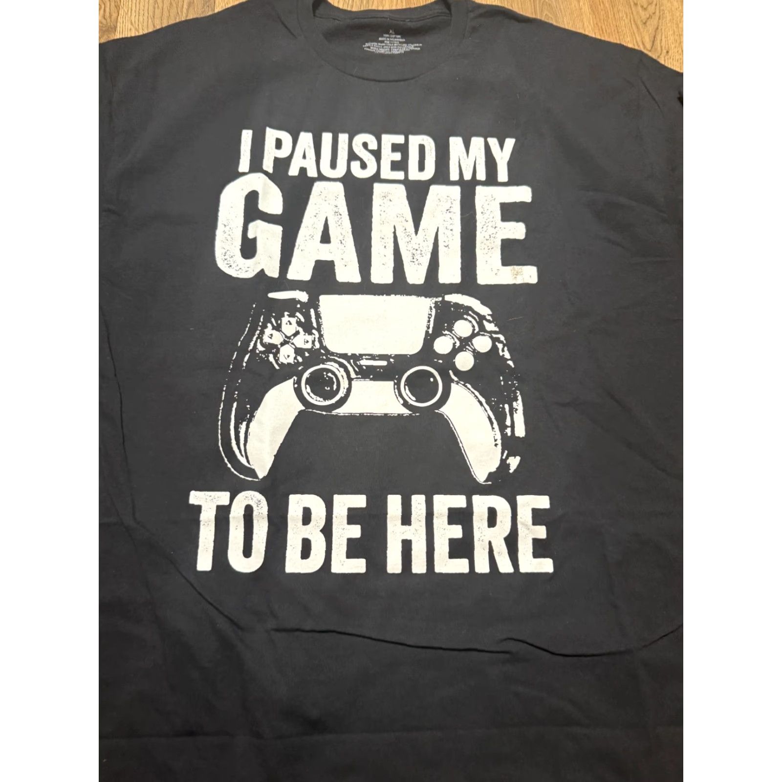 Vintage Shirt Men's Size Medium Black White "I paused my game to be here" Print Shirt Mens Medium Black White All Seasons 2020-2029 T-Shirt Size US M / EU 48-50 / 2 - 5 Thumbnail