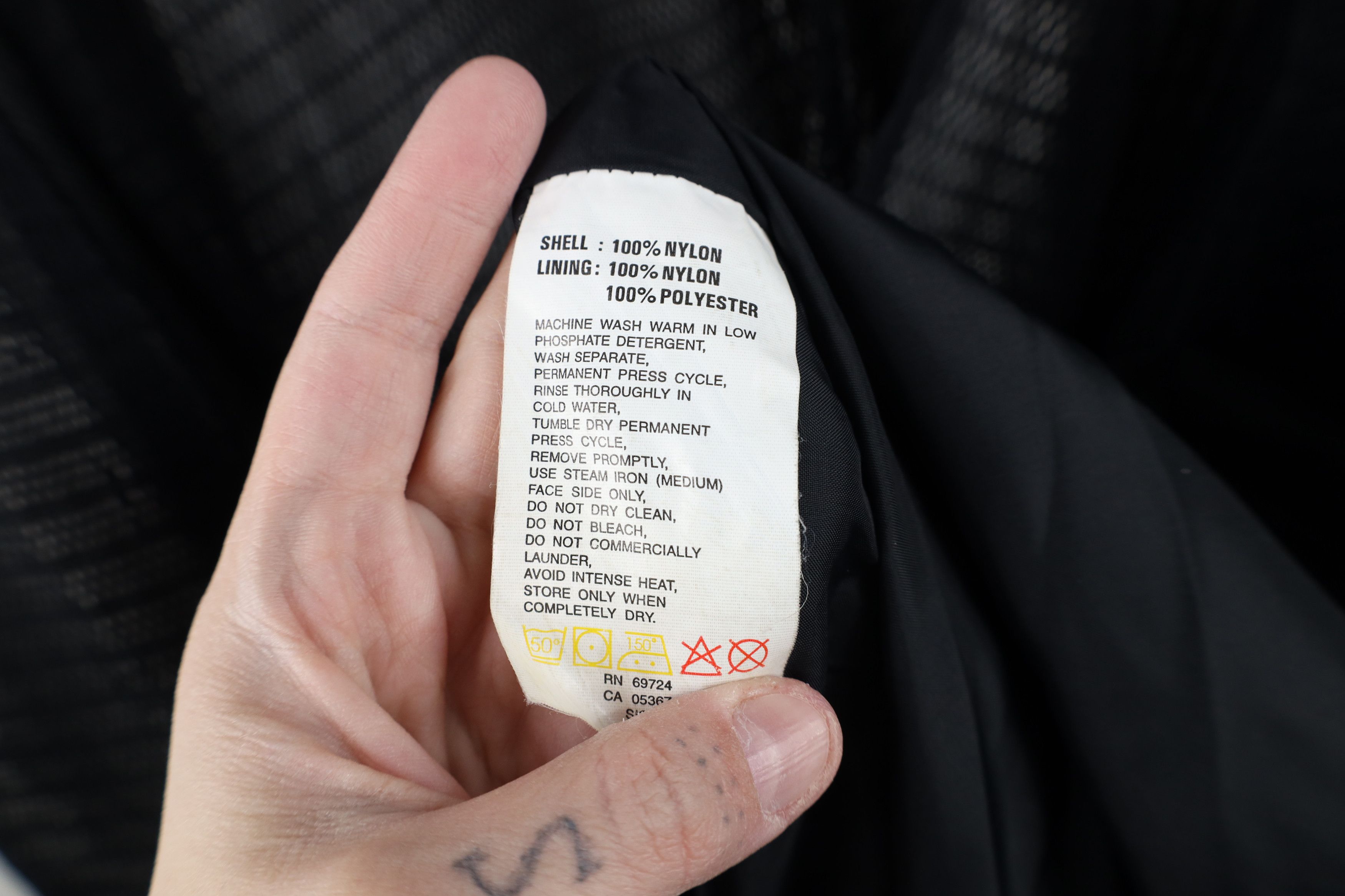 Columbia Vintage 90s Columbia Spell Out Hooded Parka Jacket Black Size US XL / EU 56 / 4 - 12 Thumbnail