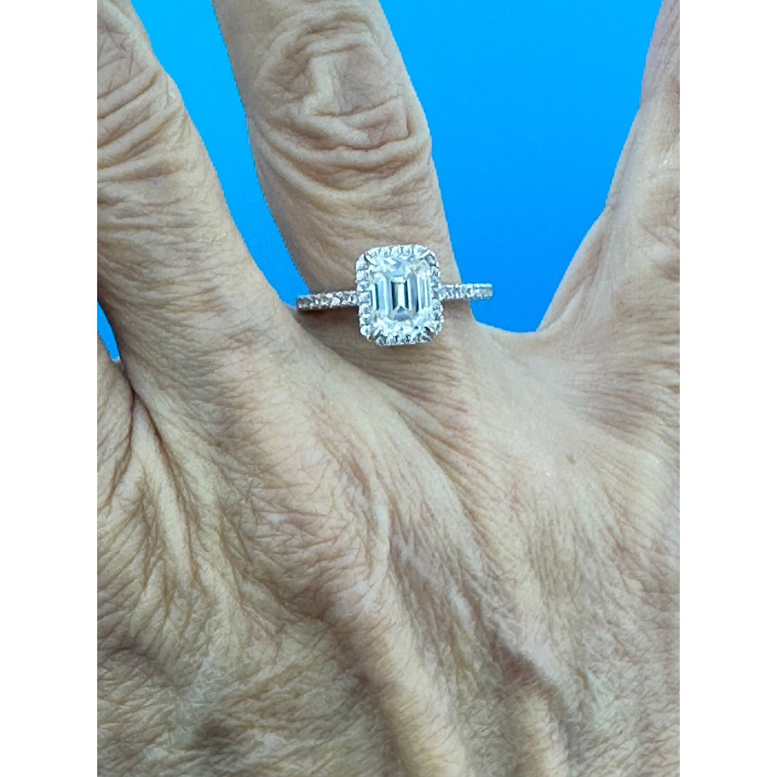Other 2 carat Moissanite Triangular Cut Ring Moissanite Accent 7 Size ONE SIZE - 12 Thumbnail
