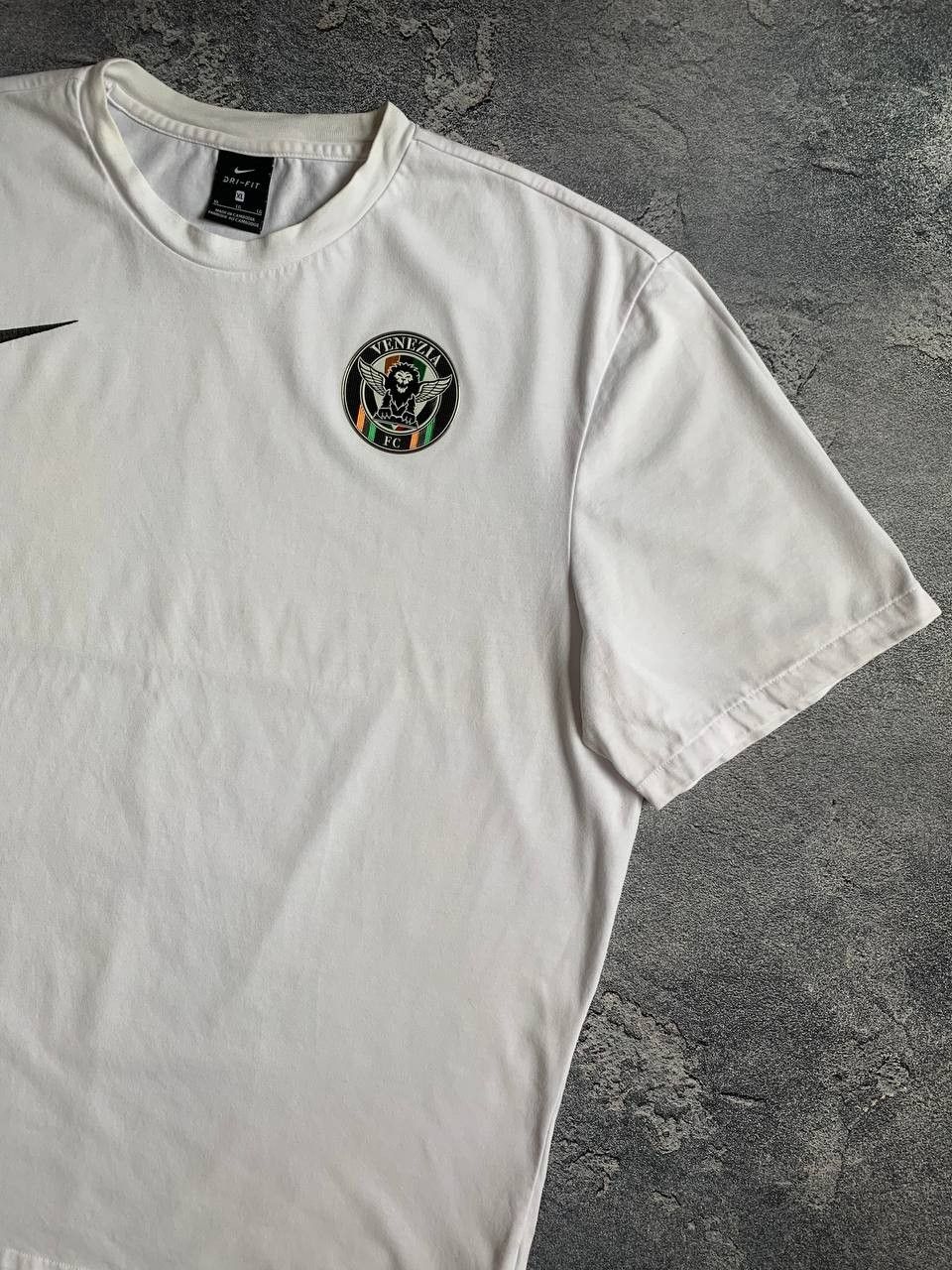 Nike Nike Venezia FC White Cambodia Rare Soccer Tee Size US XL / EU 56 / 4 - 3 Thumbnail