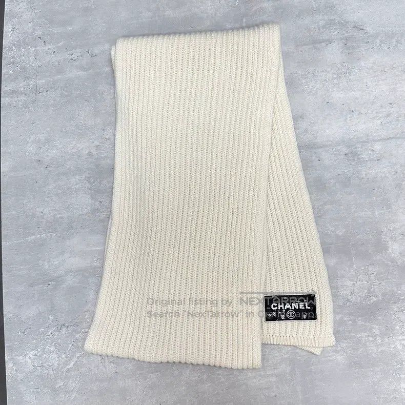 Chanel Chanel Sequined letter cashmere scarf Size ONE SIZE - 3 Thumbnail