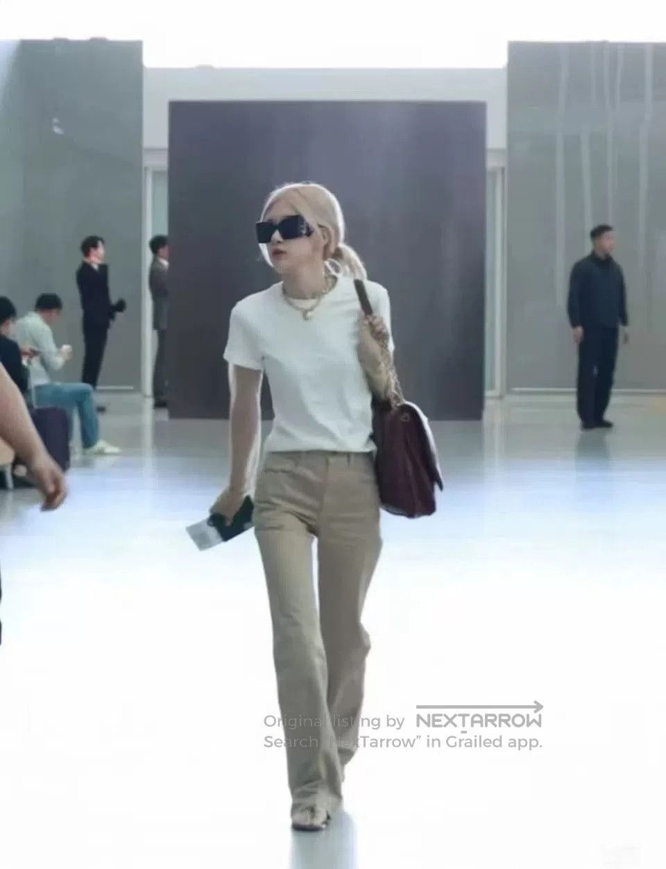 Saint Laurent Paris Saint Laurent Beige Straight. Size 28" / US 6 / IT 42 - 8 Thumbnail