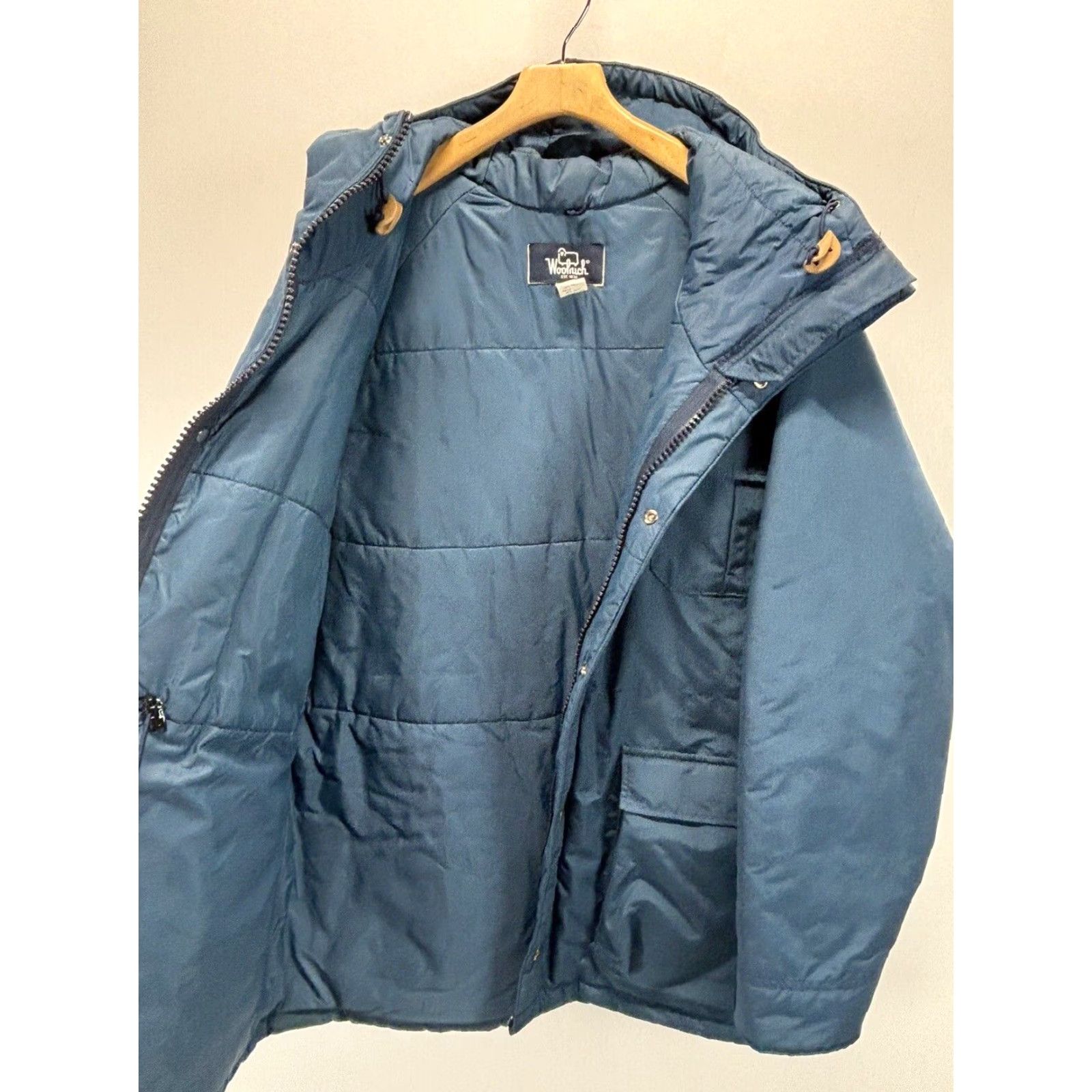 Vintage VINTAGE Woolrich Parka Jacket BLUE Insulated Hooded USA Made Mens XL Parka Coat Regular Fit Winter Outerwear Size US XL / EU 56 / 4 - 4 Thumbnail