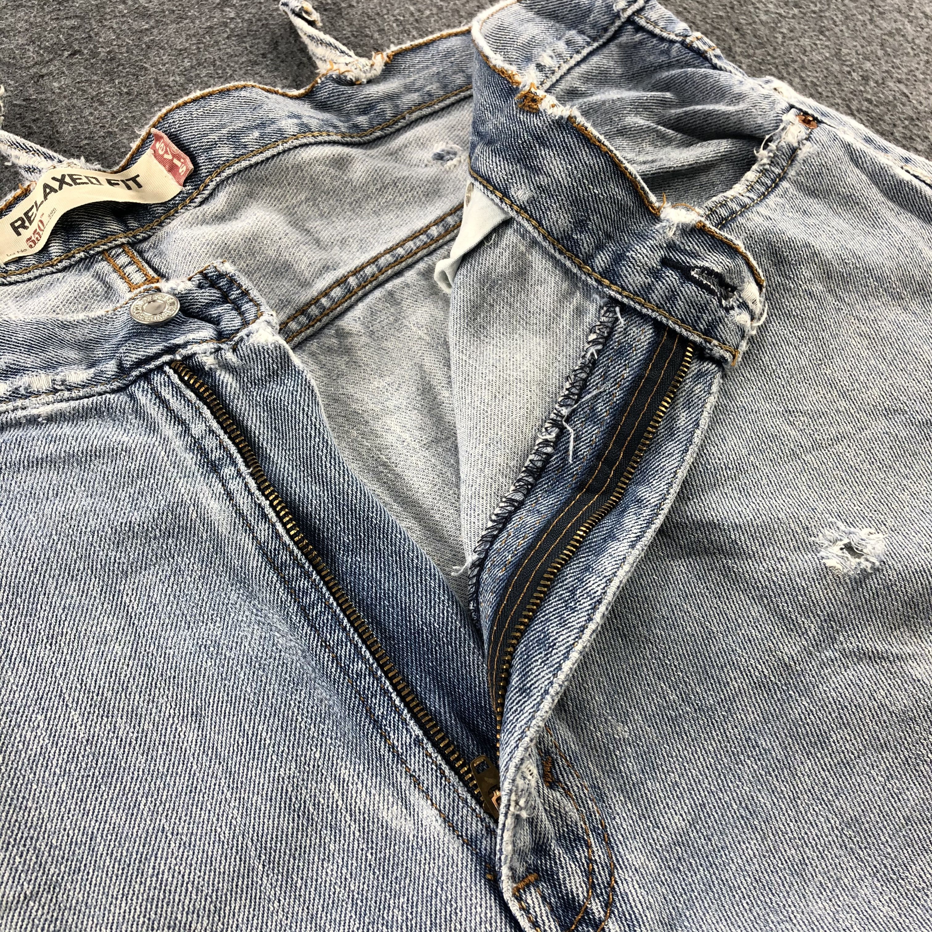 Levi's Vintage 90s Light Wash Levis 550 Jeans-J1227 Size US 42 / EU 58 - 10 Thumbnail