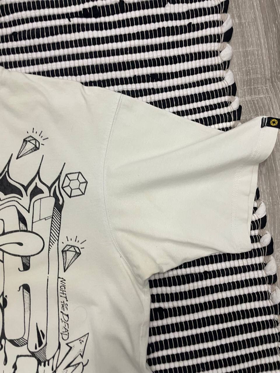 Southpole × Vintage Vintage Southpole Distressed Big Logo Tee T-Shirt Y2K Size US M / EU 48-50 / 2 - 9 Thumbnail