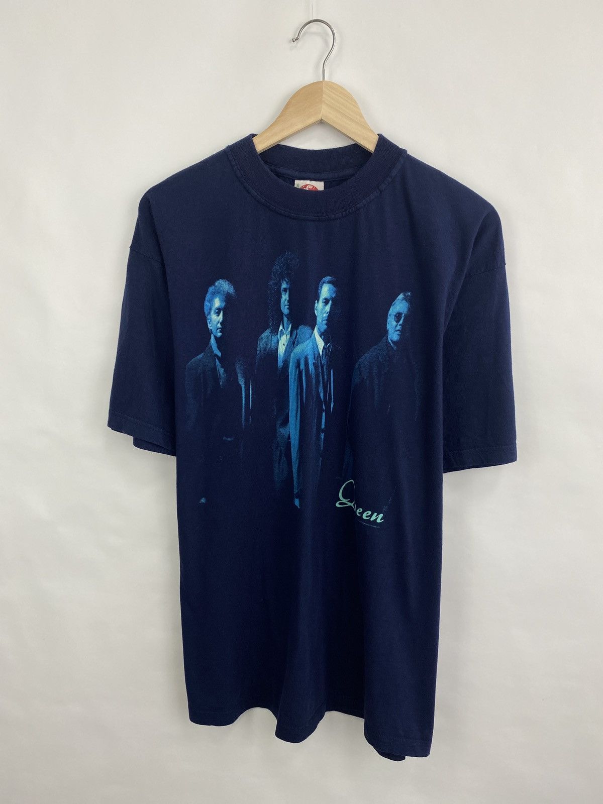 Band Tees Vintage 1994 Queen Rare T-Shirt Retro Size US XL / EU 56 / 4 - 3 Thumbnail