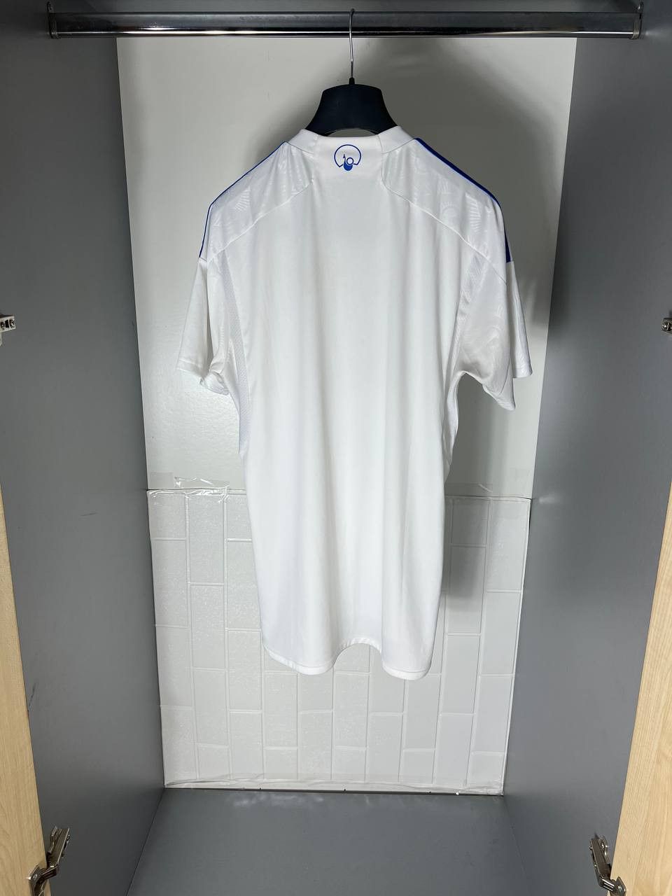Adidas VINTAGE ADIDAS FC LEEDS UNITED ENGLAND SOCCER JERSEY Y2K 90s Size US L / EU 52-54 / 3 - 8 Thumbnail