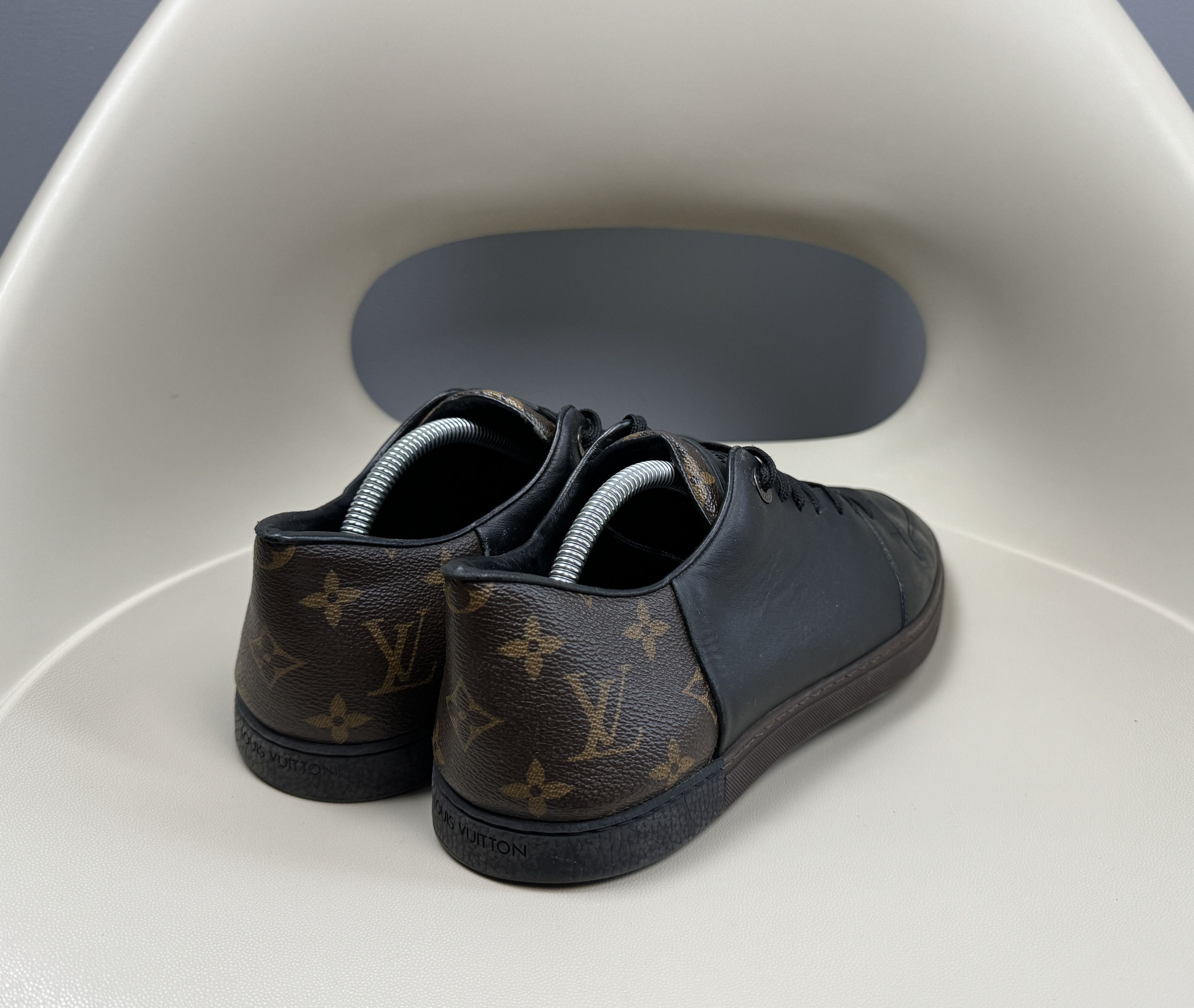 Leather Louis Vuitton Line-Up Monogram Leather Sneakers Size 8 US 9 Size US 9 / EU 42 - 2 Thumbnail