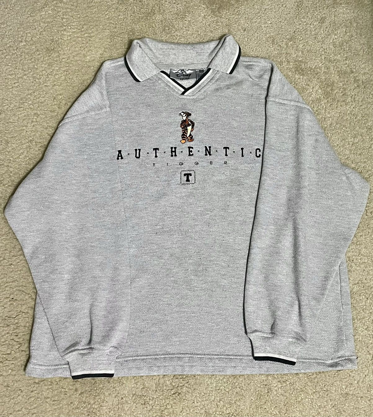 Disney × Vintage Vintage Authentic Disney Tigger Grey Polo Sweater Size US XXL / EU 58 / 5 - 1 Thumbnail
