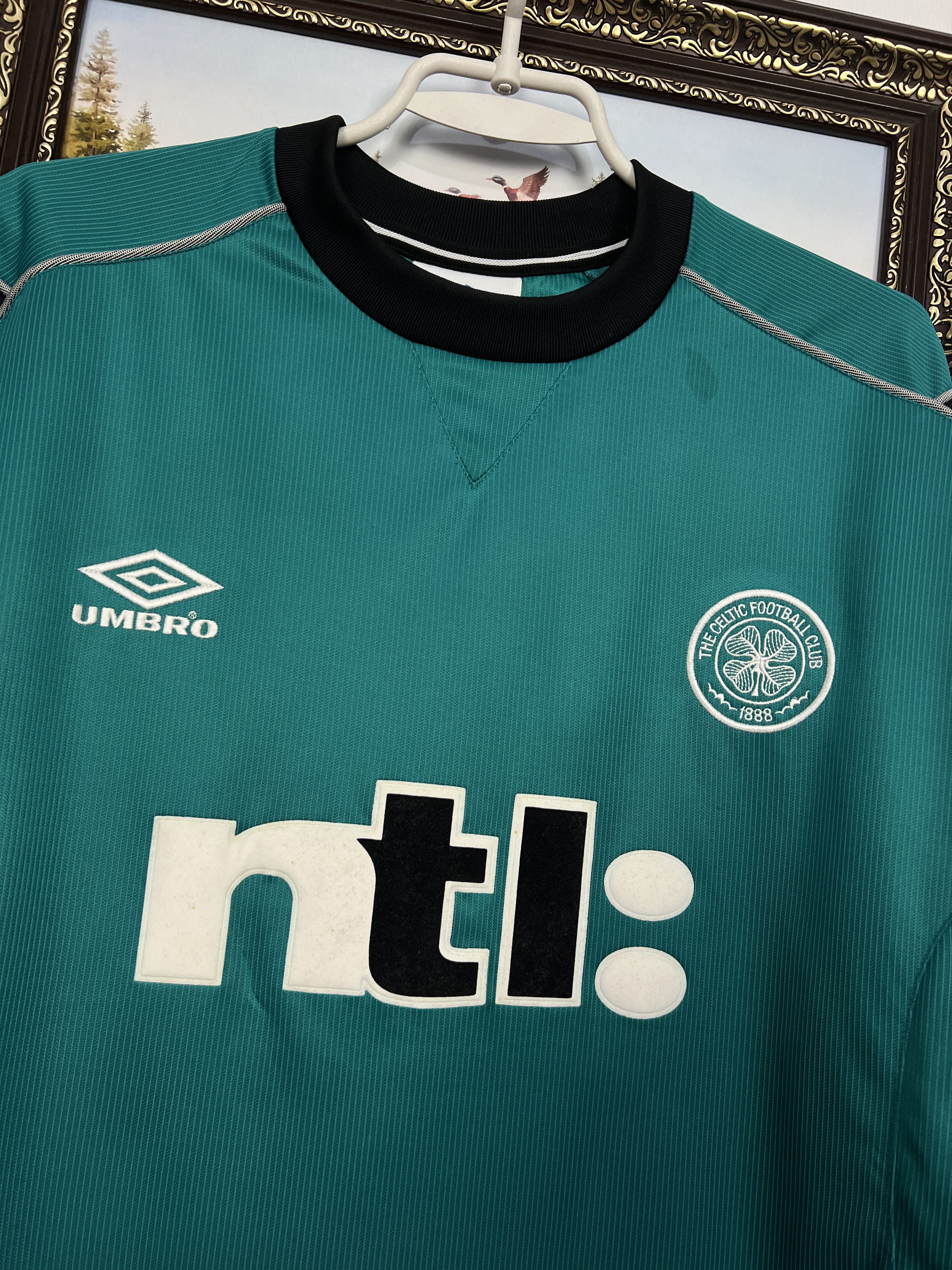Umbro Vintage Celtic Football Train Shirt Soccer Jersey Trikot Size US L / EU 52-54 / 3 - 3 Thumbnail