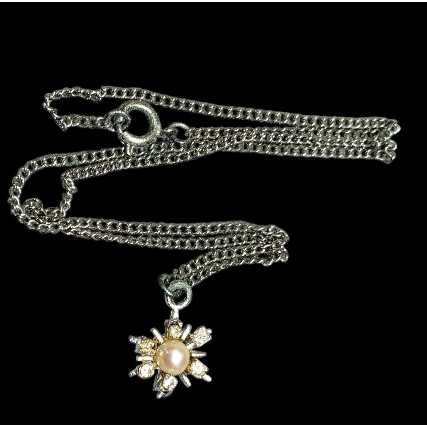 Other Vintage Sunburst Rhinestone And Faux Pearl Pendant Necklace Size ONE SIZE - 1 Thumbnail