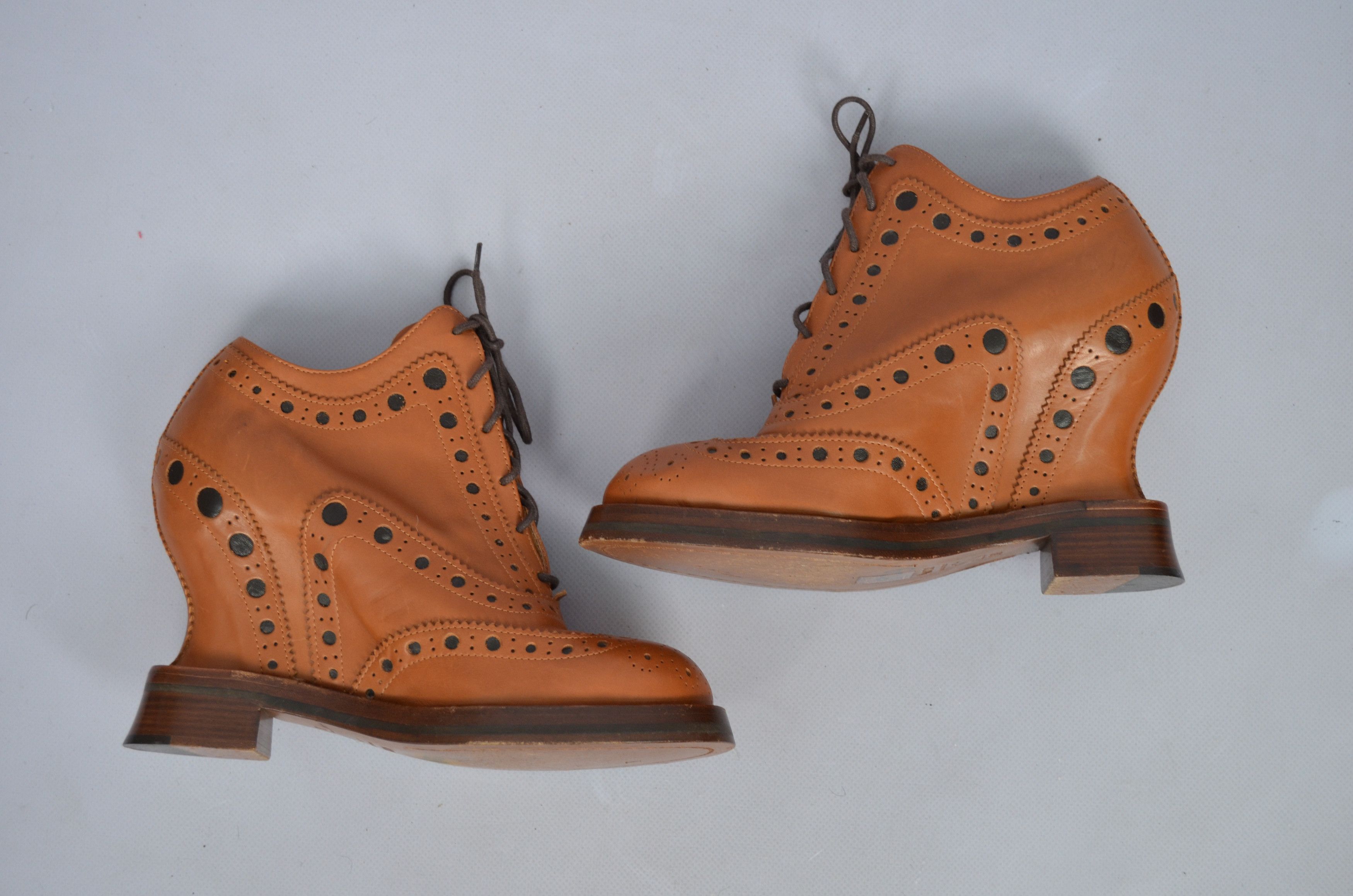 Acne Studios × Designer Acne Studios Spin Brogue Wedge Boots In Leather Size 37/US7 Size US 7 / IT 37 - 14 Thumbnail