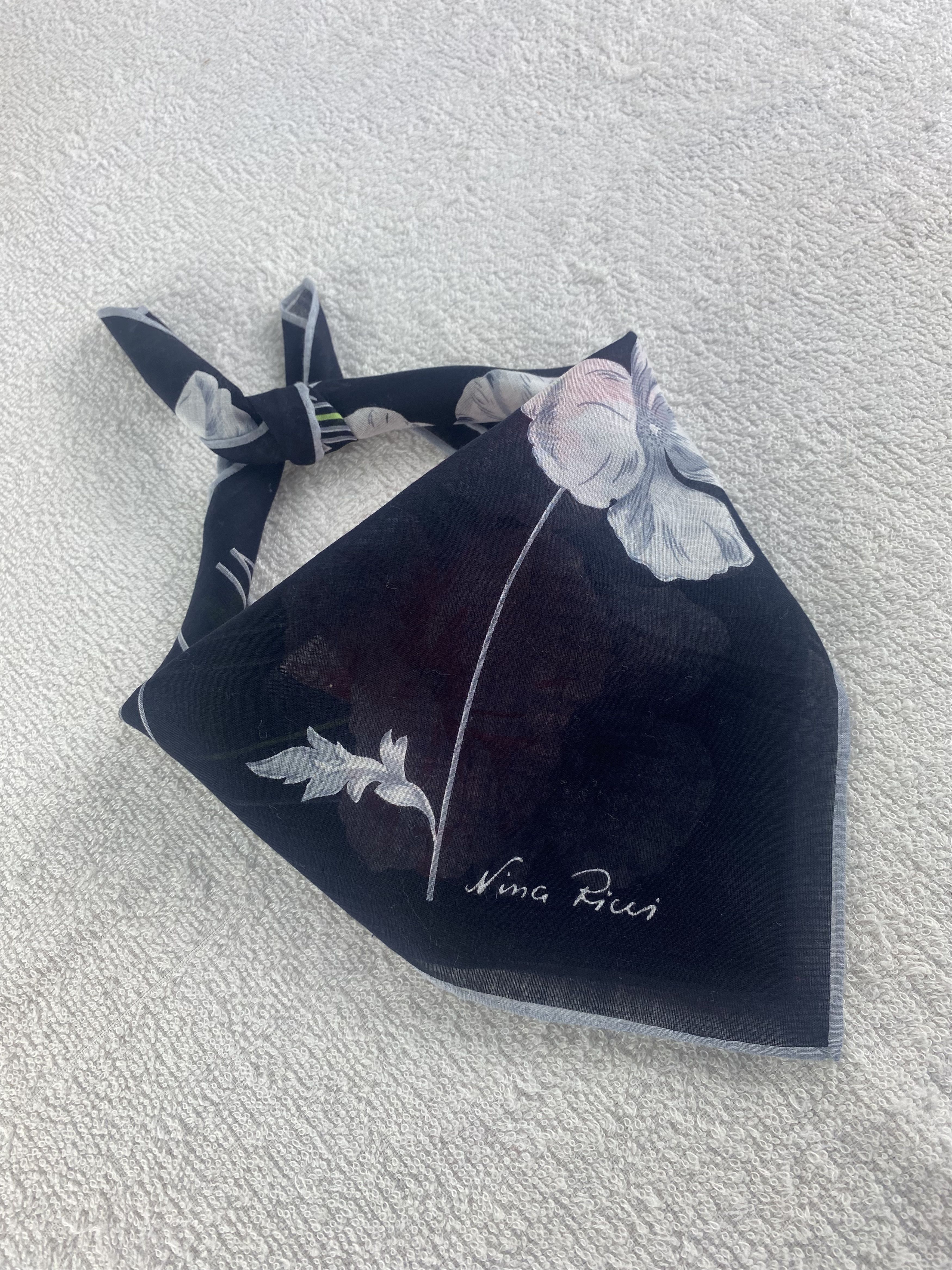 Nina Ricci Nina Ricci Handkerchief / Bandana / Neckerchief C086 Size ONE SIZE - 1 Thumbnail