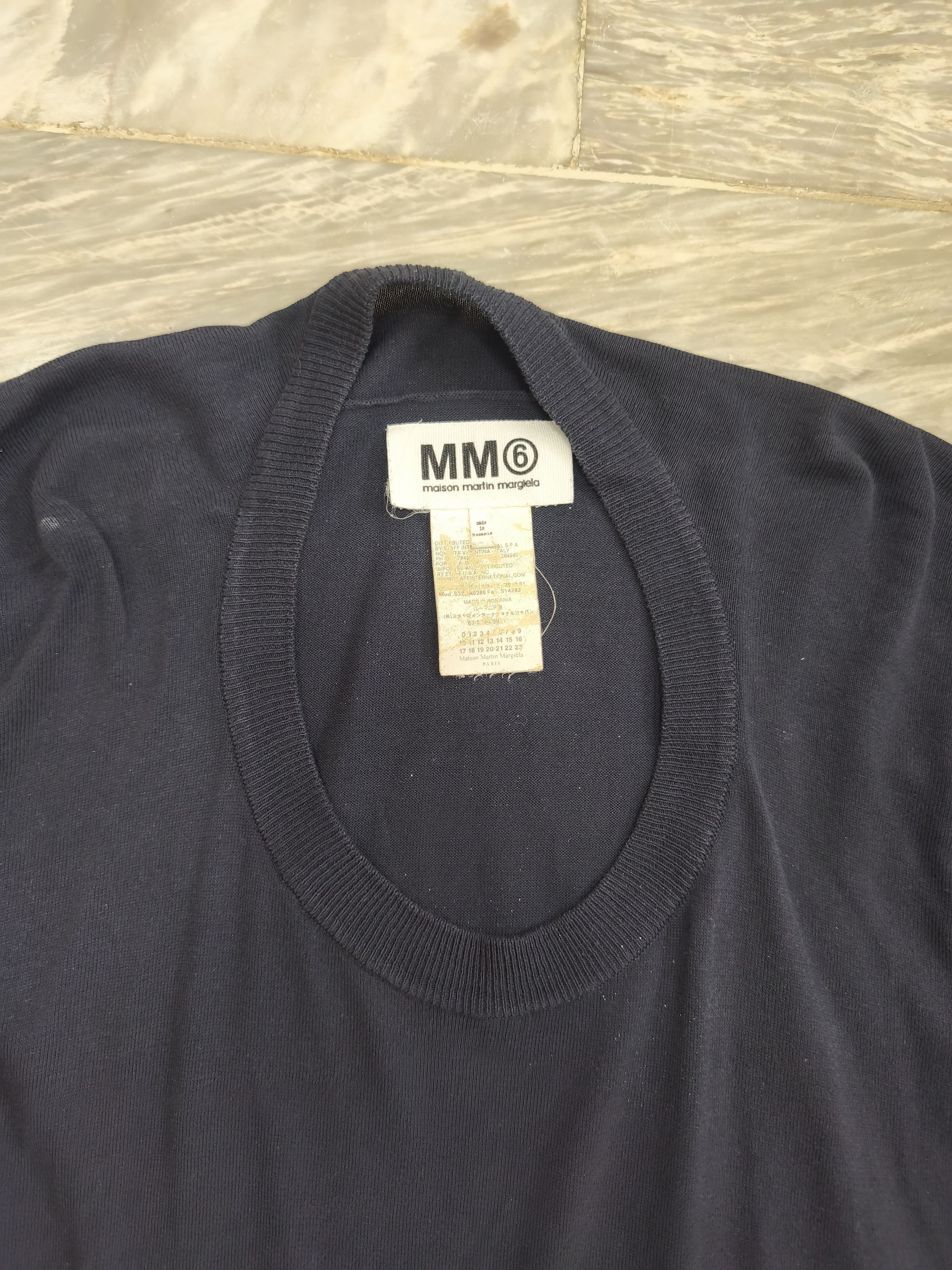 Maison Margiela Maison Margiela - MM6 Round Neck Size S / US 4 / IT 40 - 2 Thumbnail