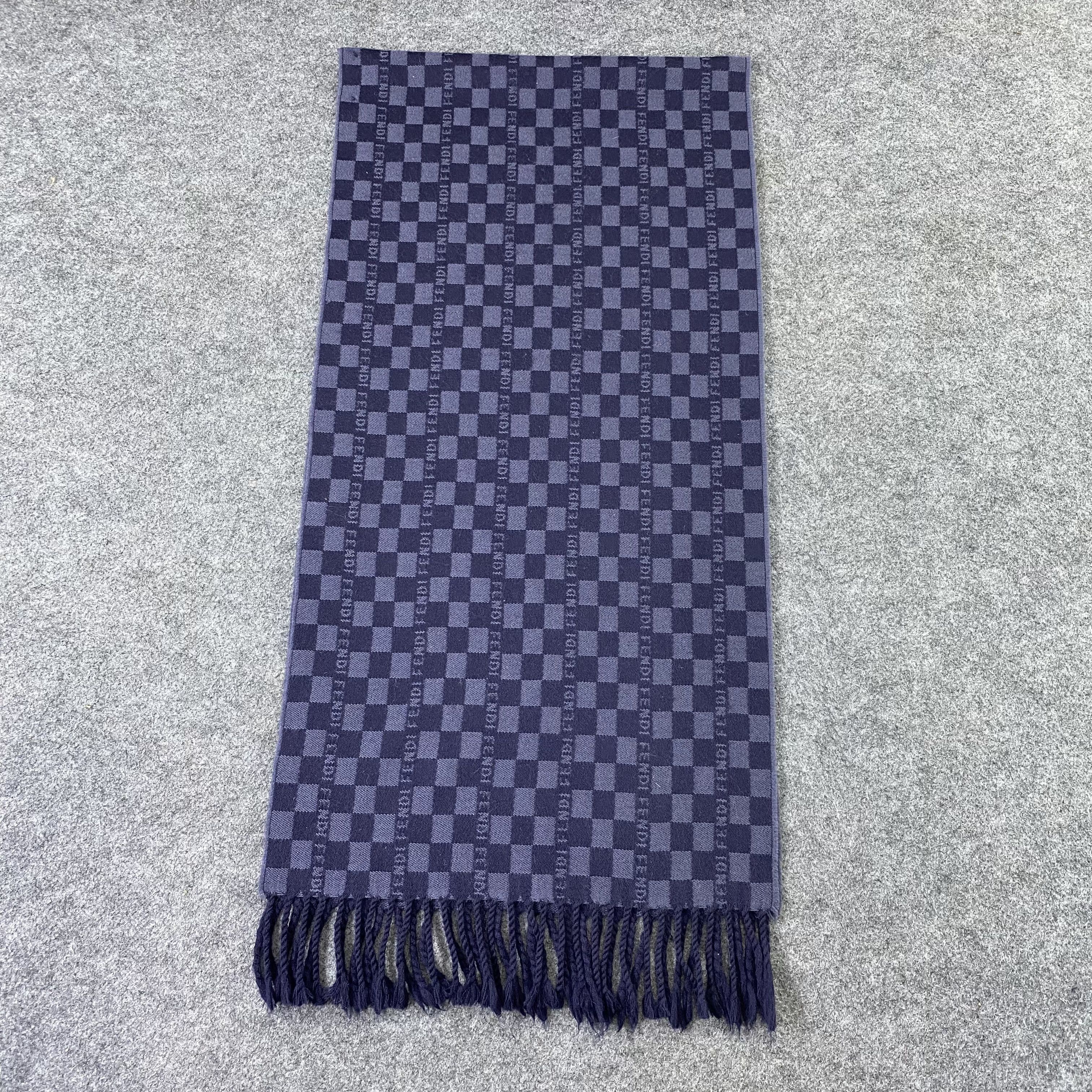 Fendi Fendi Muffler / Scarf / Neckwear - T1341 Size ONE SIZE - 2 Thumbnail