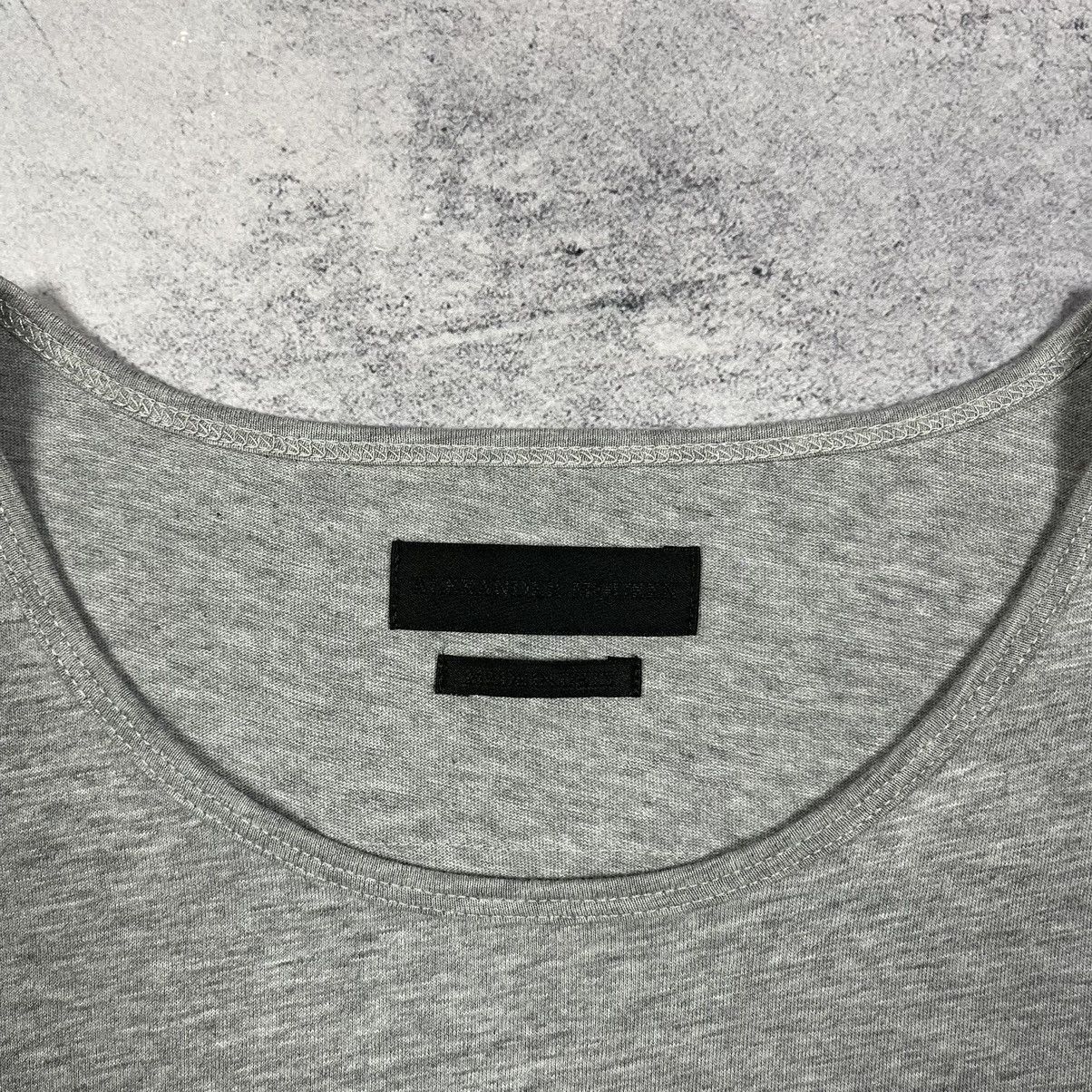 Alexander McQueen Alexander McQueen skull pocket T Shirt Size US M / EU 48-50 / 2 - 7 Thumbnail