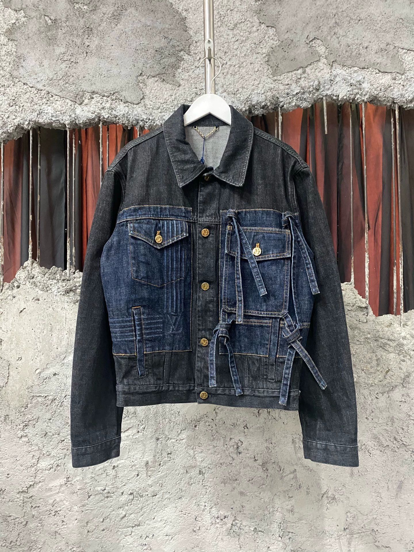 Louis Vuitton Louis Vuitton LV ribbon denim jacket Size M / US 6-8 / IT 42-44 - 1 Thumbnail
