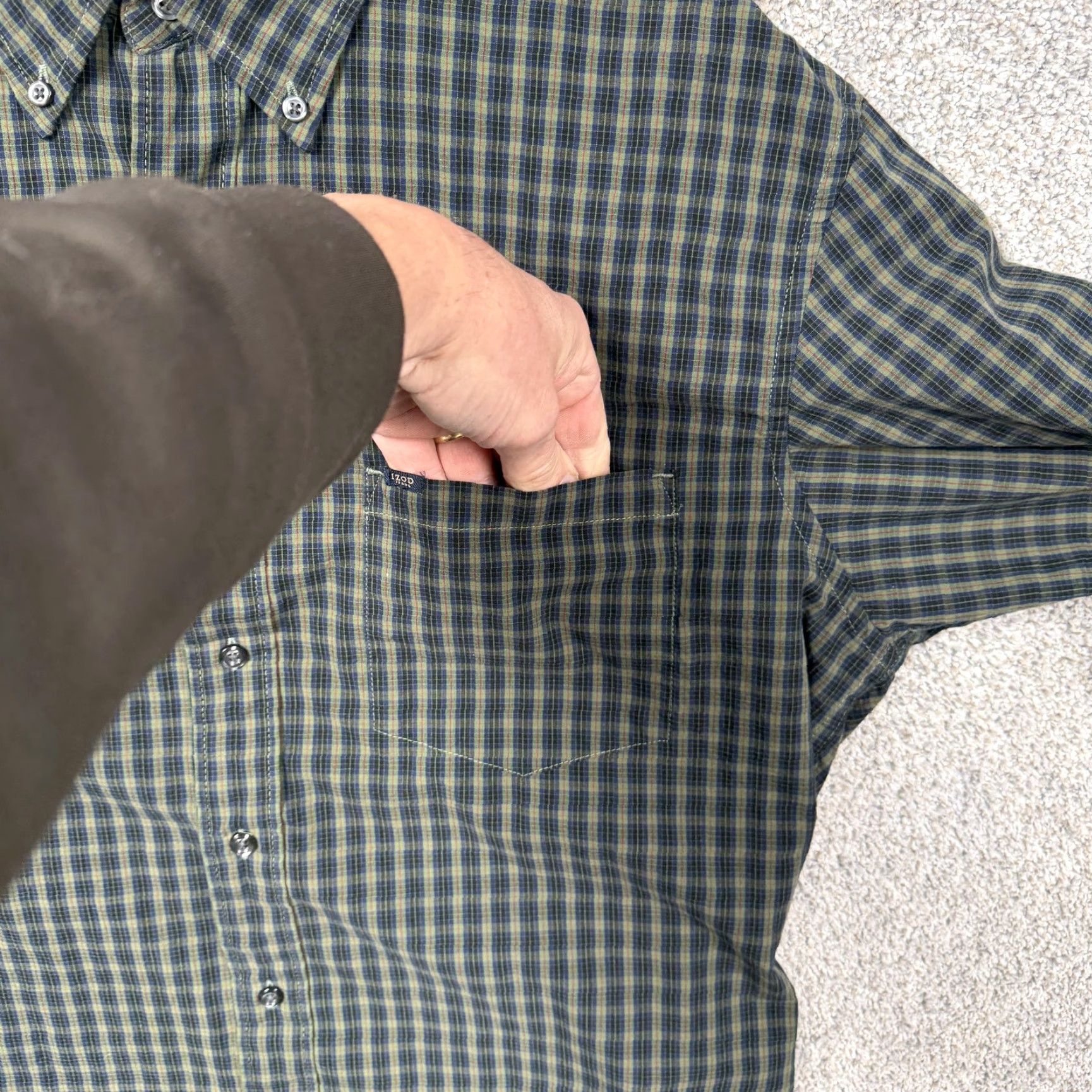 Izod VINTAGE Izod Shirt Mens L Green Plaid 90s Button-Down Casual Long Sleeve Shirts Size US L / EU 52-54 / 3 - 5 Thumbnail